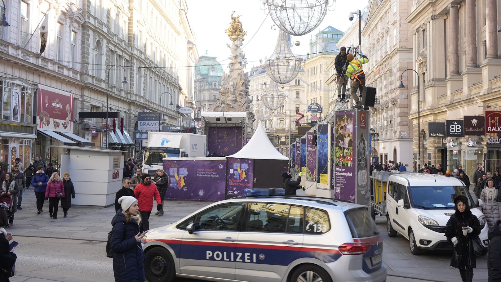 Mit Unterstützung von Einsatzkräften setzt der Veranstalter auf ein umfassendes Sicherheitskonzept.