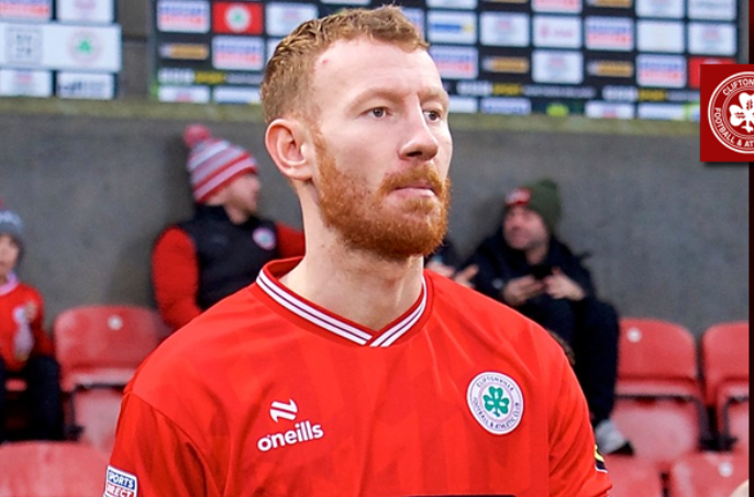 Englischer Fußballprofi Newberry starb mit nur 27 Jahren.