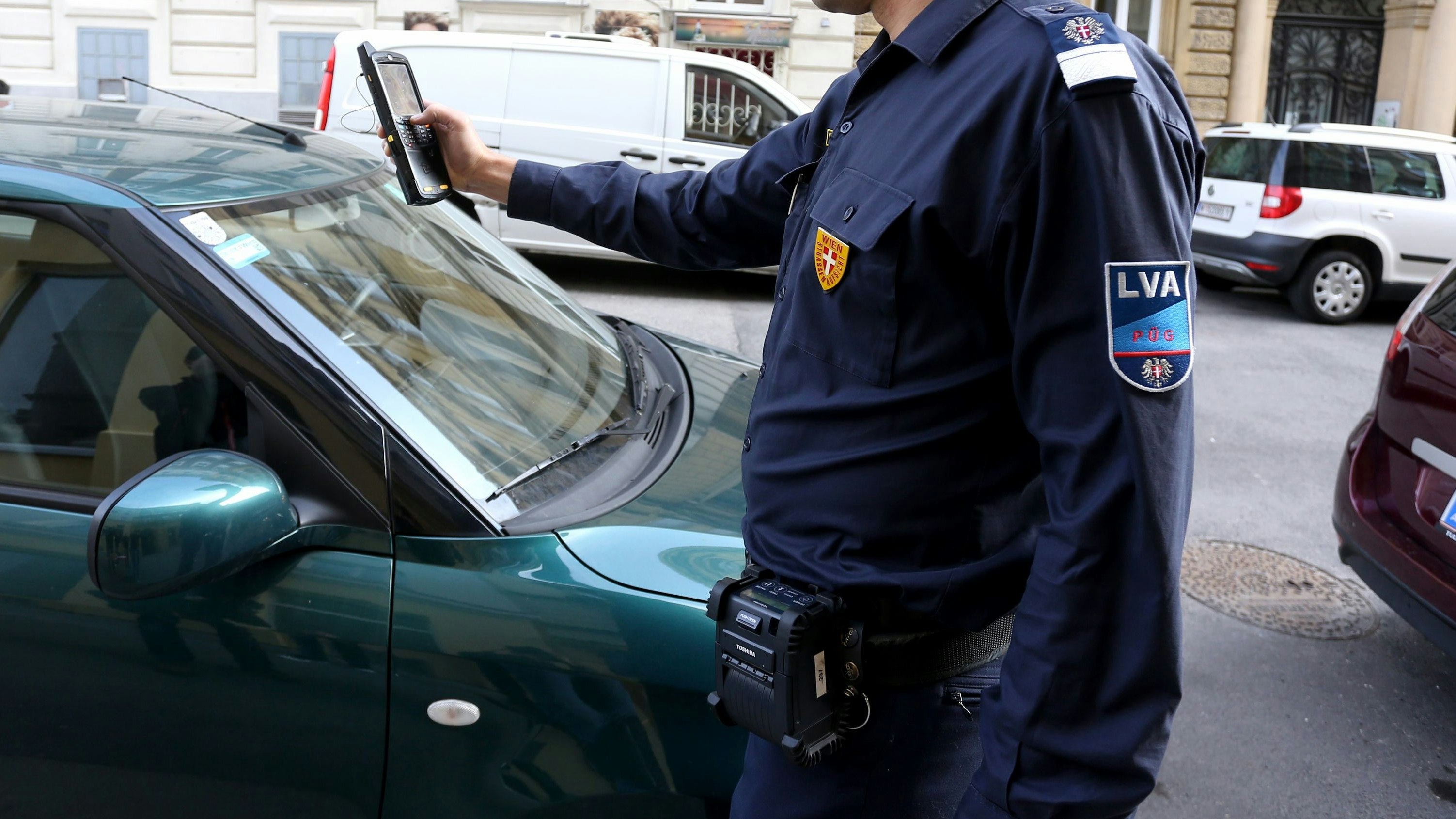 Parken wird teurer: Alte Parkscheine sind ab Juni 2025 wertlos – der ÖAMTC kritisiert diesen Umstand.