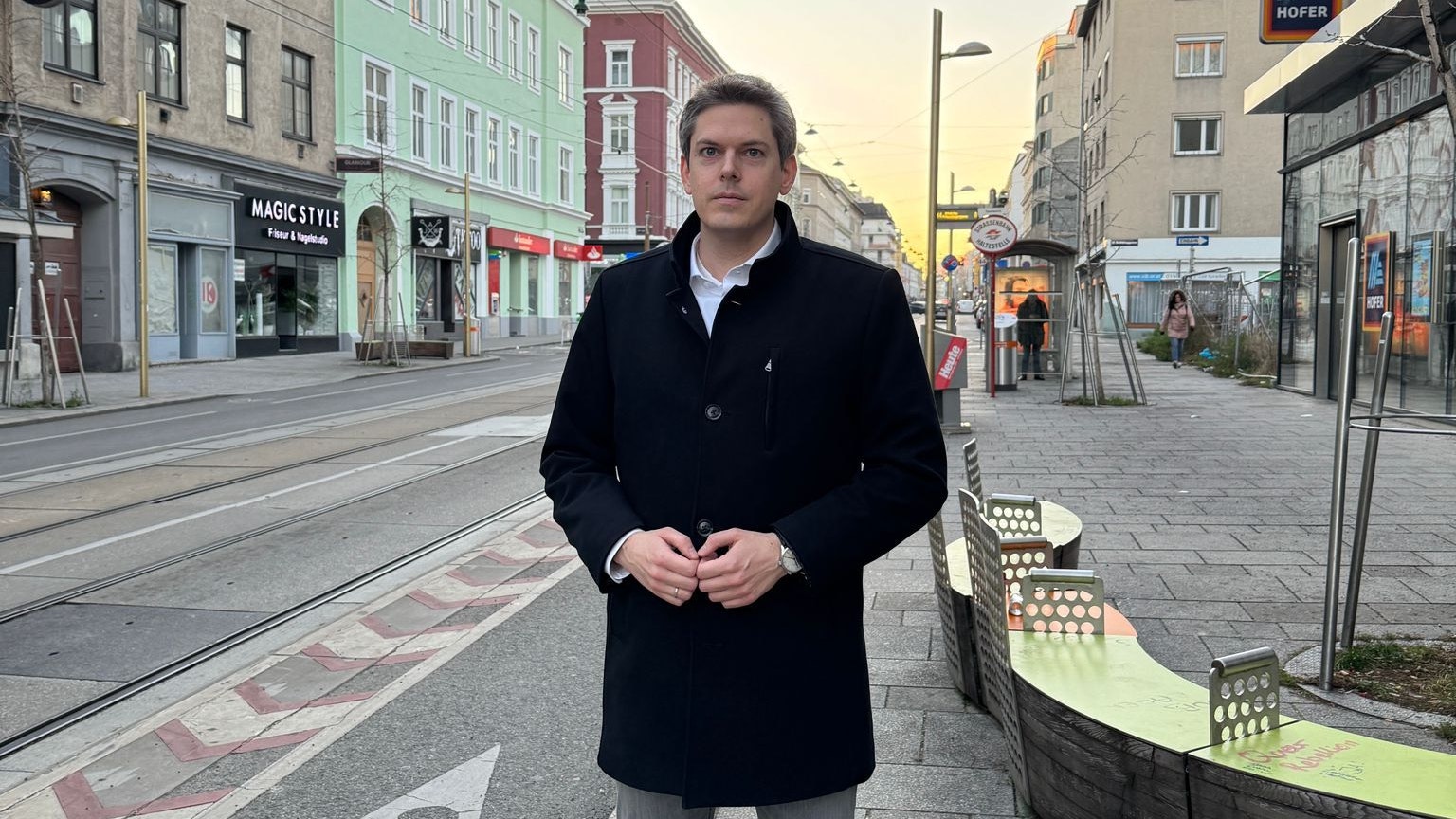 Heute.at - Polizeipräsenz gegen Böller-Chaos in Ottakring