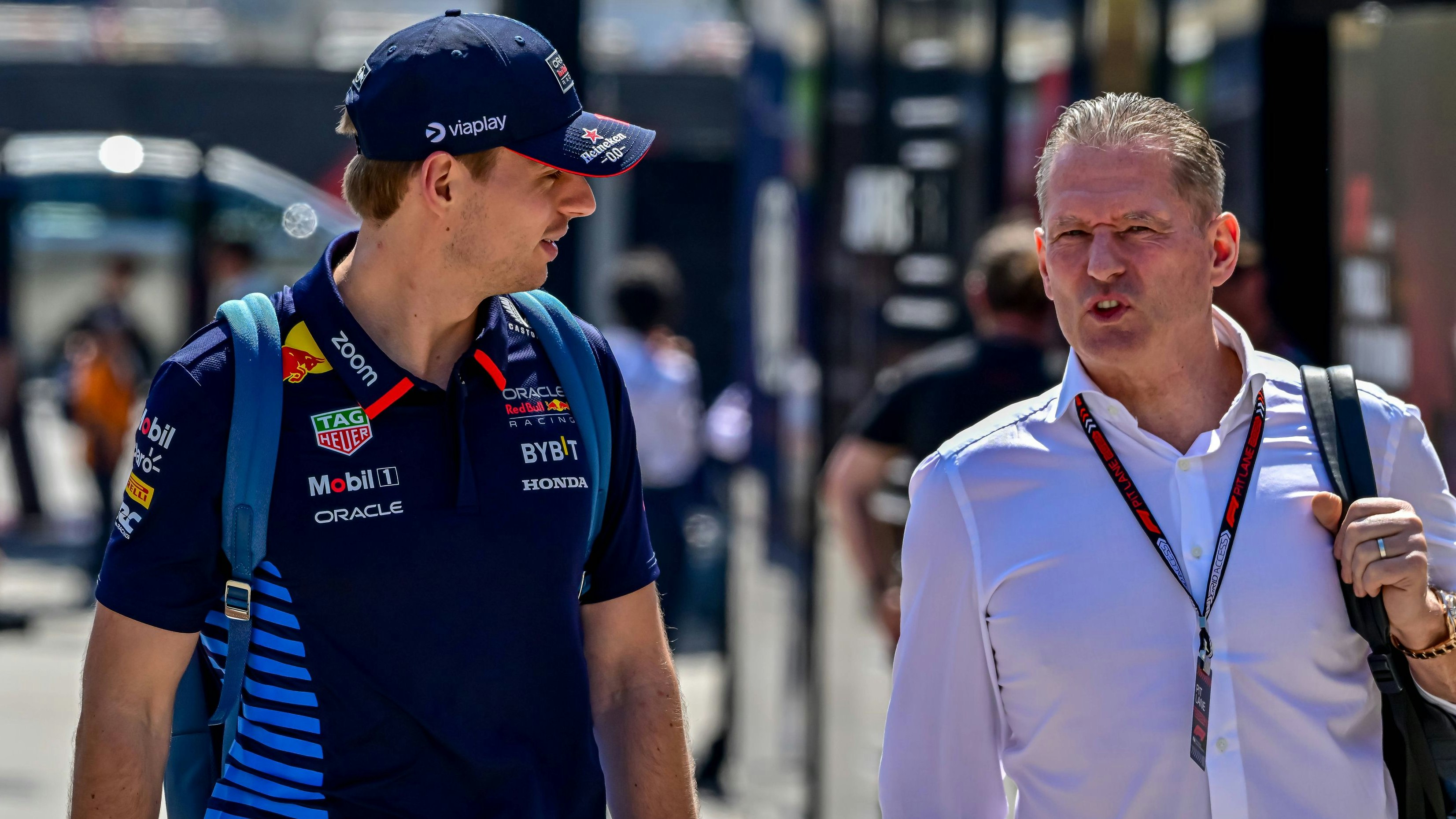Vierfach-Weltmeister Max Verstappen und Vater Jos Verstappen. 