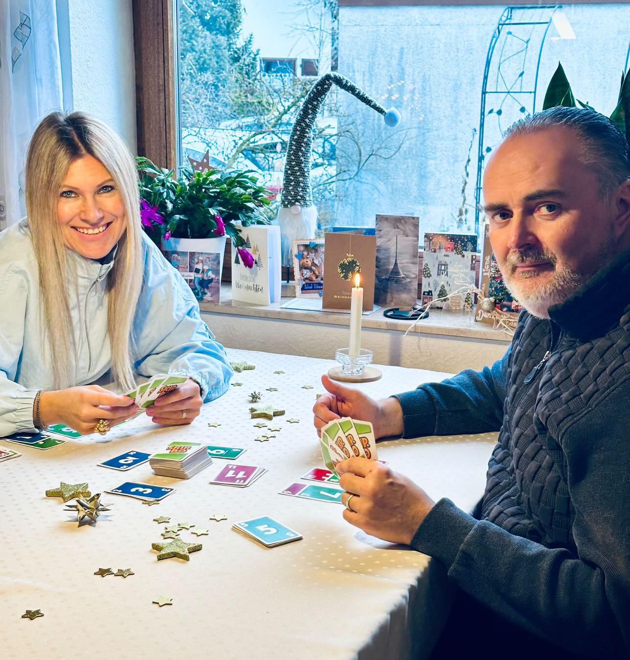 Zu Silvester spielt Landeshauptmann Hans Peter Doskozil (SPÖ) mit seiner Frau Skip-Bo.