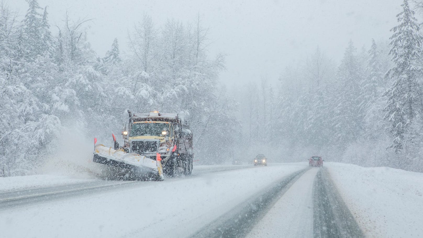 Winter-Hammer schlägt zu – Schnee und Glatteis kommen