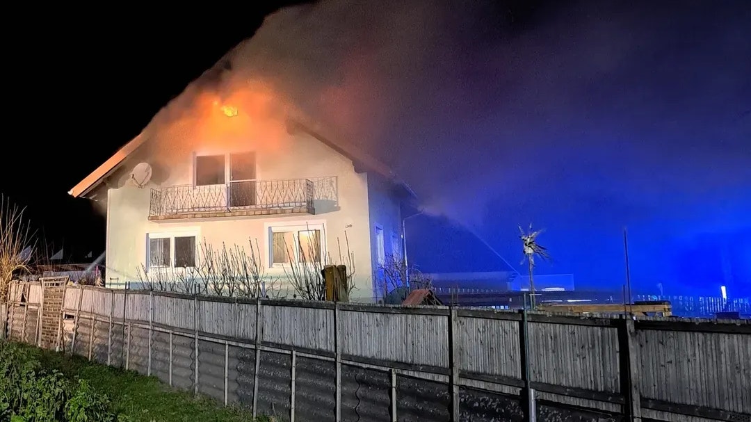 Heute.at - Flammen-Inferno! Elf Feuerwehren im Großeinsatz