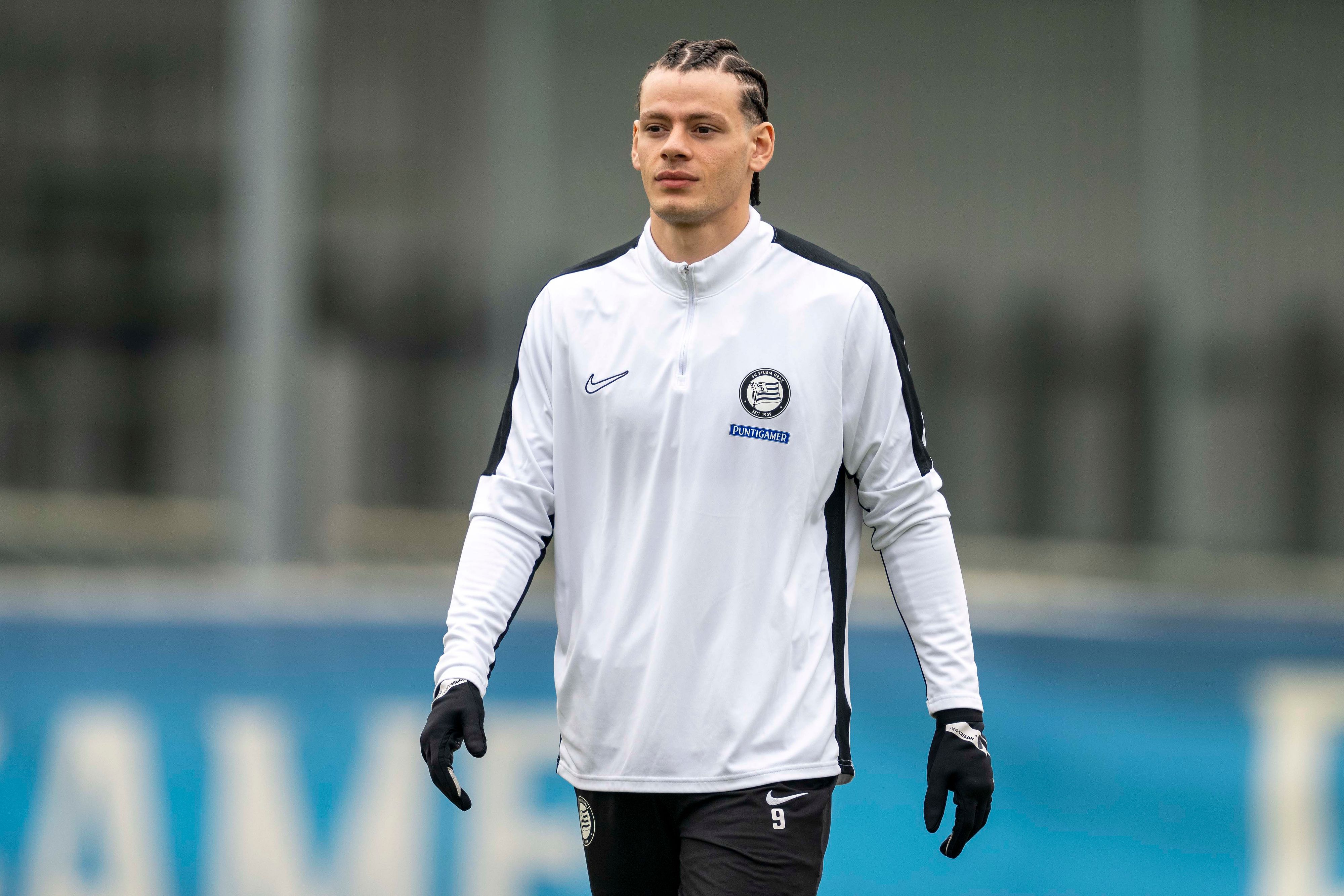 Stürmer Yardimci verlässt den Doublesieger nach einem halben Jahr schon wieder.