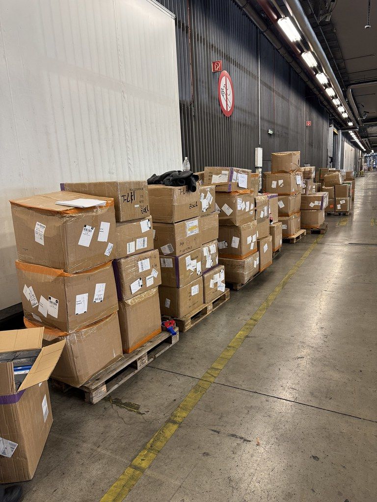 Die Pakete wurden vom Zoll beschlagnahmt.