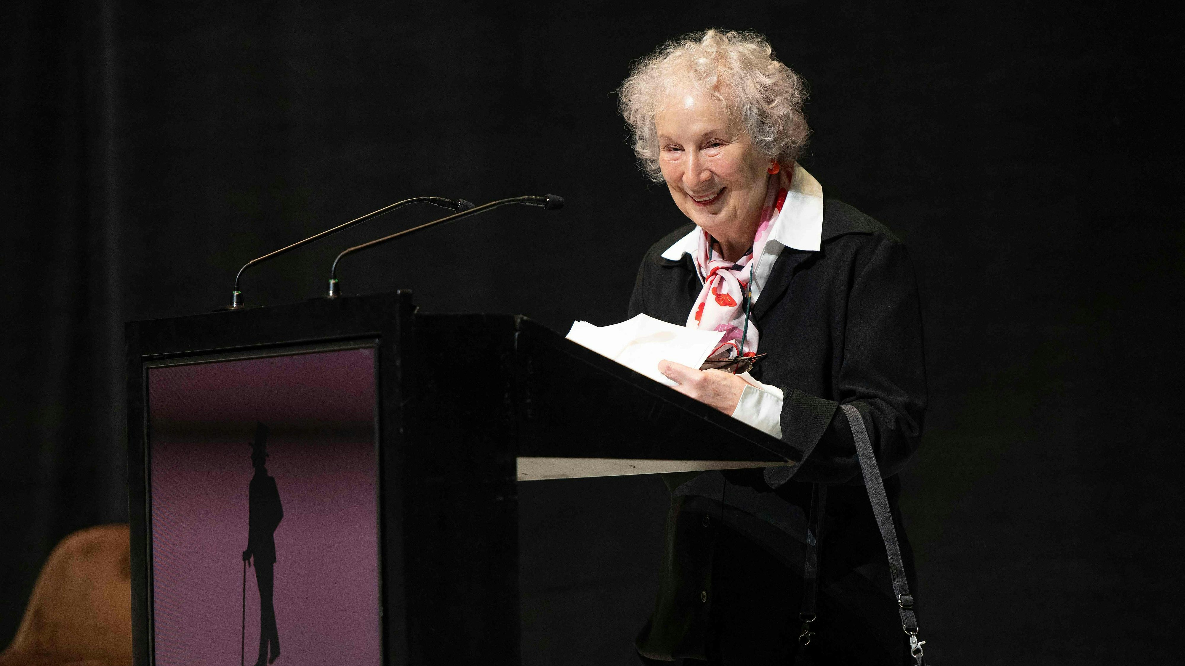 Margaret Atwood lässt drei reizende alte Frauen Rache üben