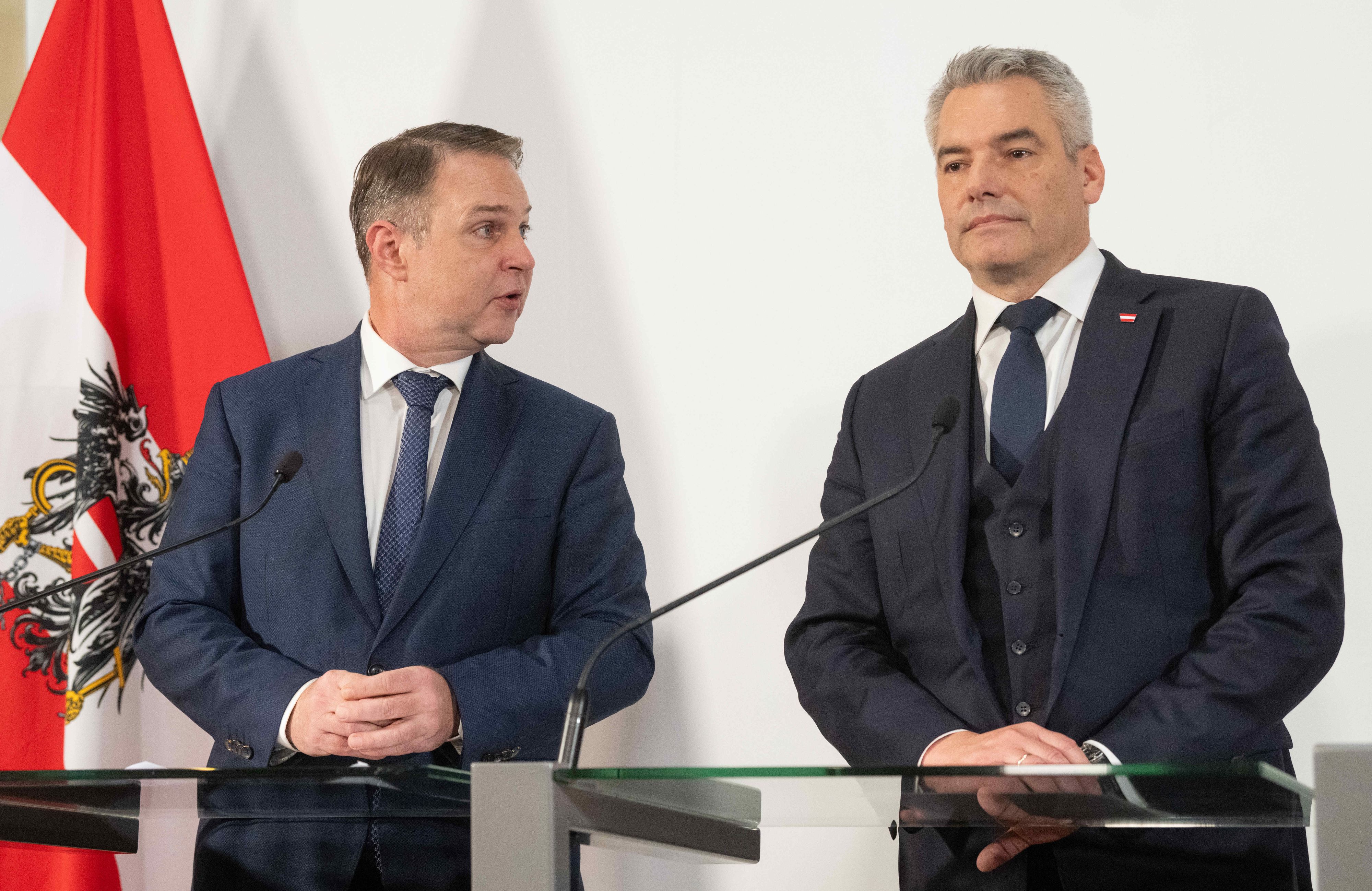 Konnten sich nicht über weitere Verhandlungen einigen. SPÖ-Chef Andreas Babler und Bundeskanzler Karl Nehammer. 