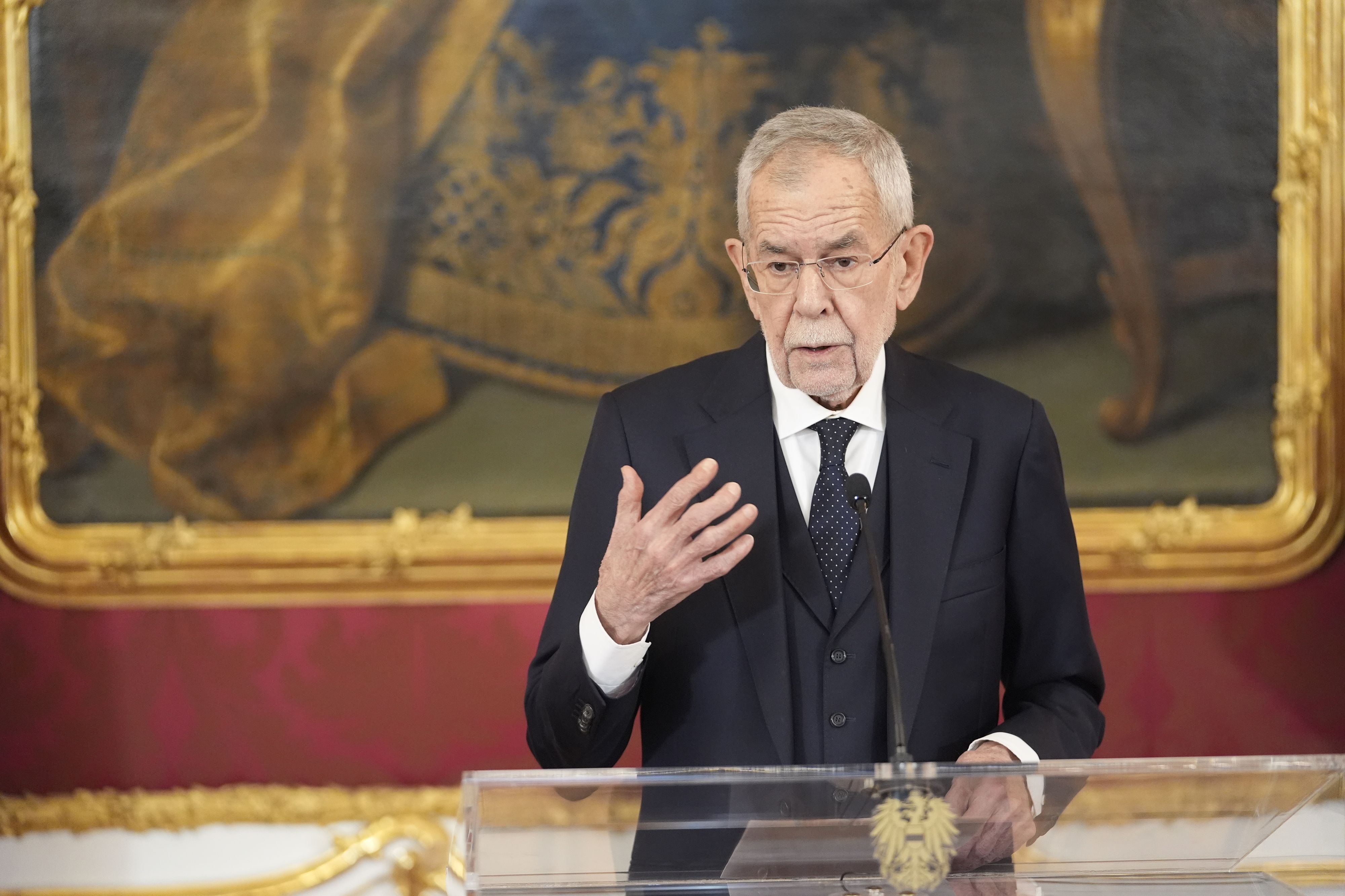 Bundespräsident Alexander Van der Bellen gab den neuen Regierungsbildungsauftrag nun an FPÖ-Chef Herbert Kickl.