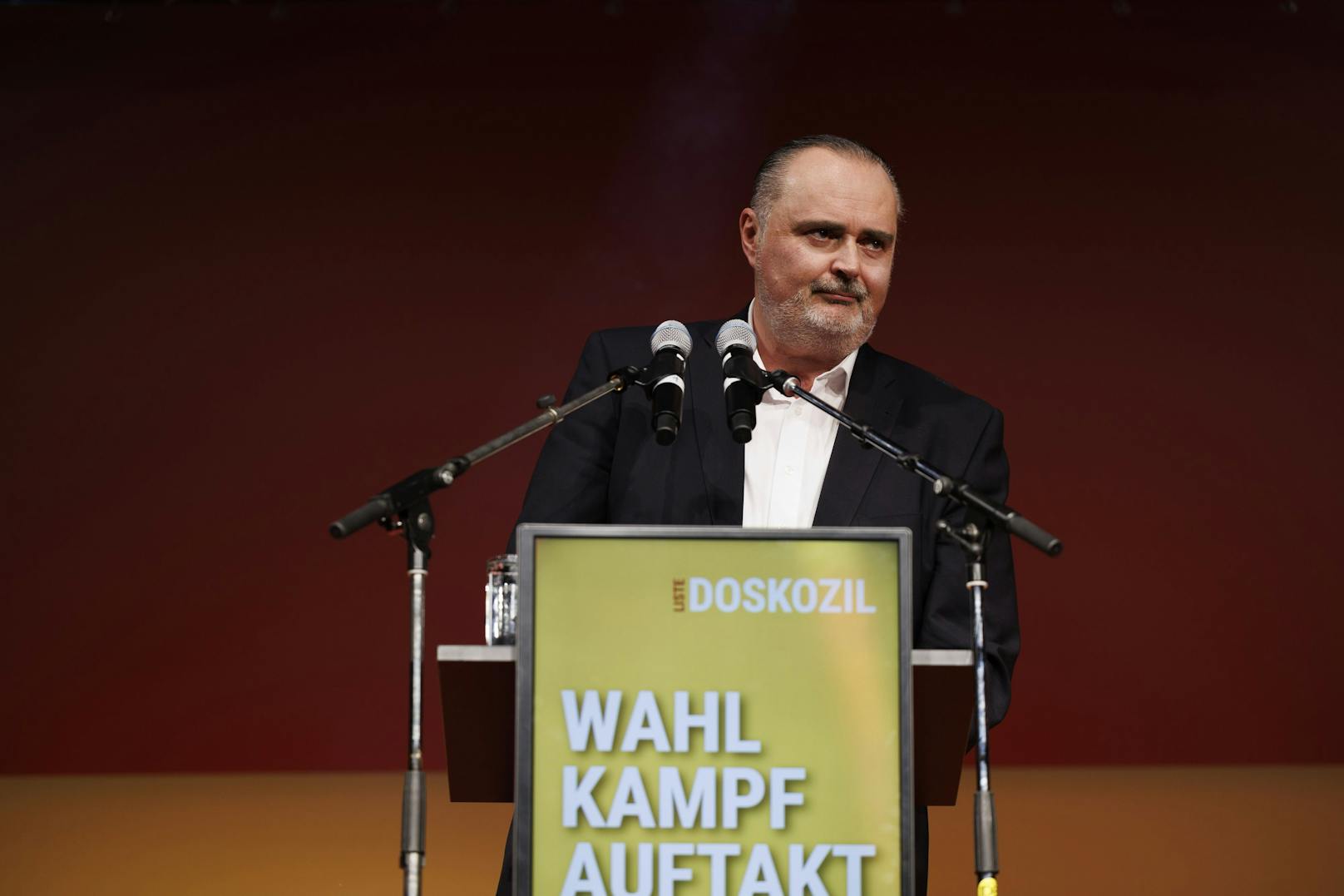 Doskozil beginnt seine Rede.