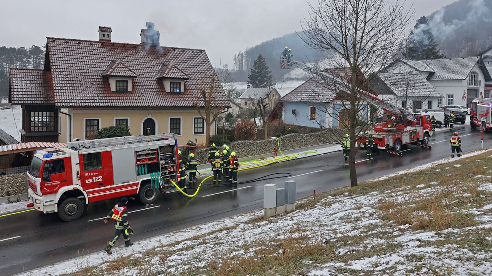 Brand in Nöstach-Hafnerberg in der Gemeinde Altenmarkt a. d. Triesting (NÖ, Bezirk Baden)