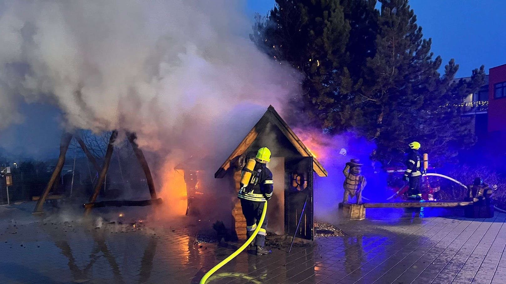 Gegen 7.15 Uhr musste die Feuerwehr zu dem Brand ausrücken. Die 