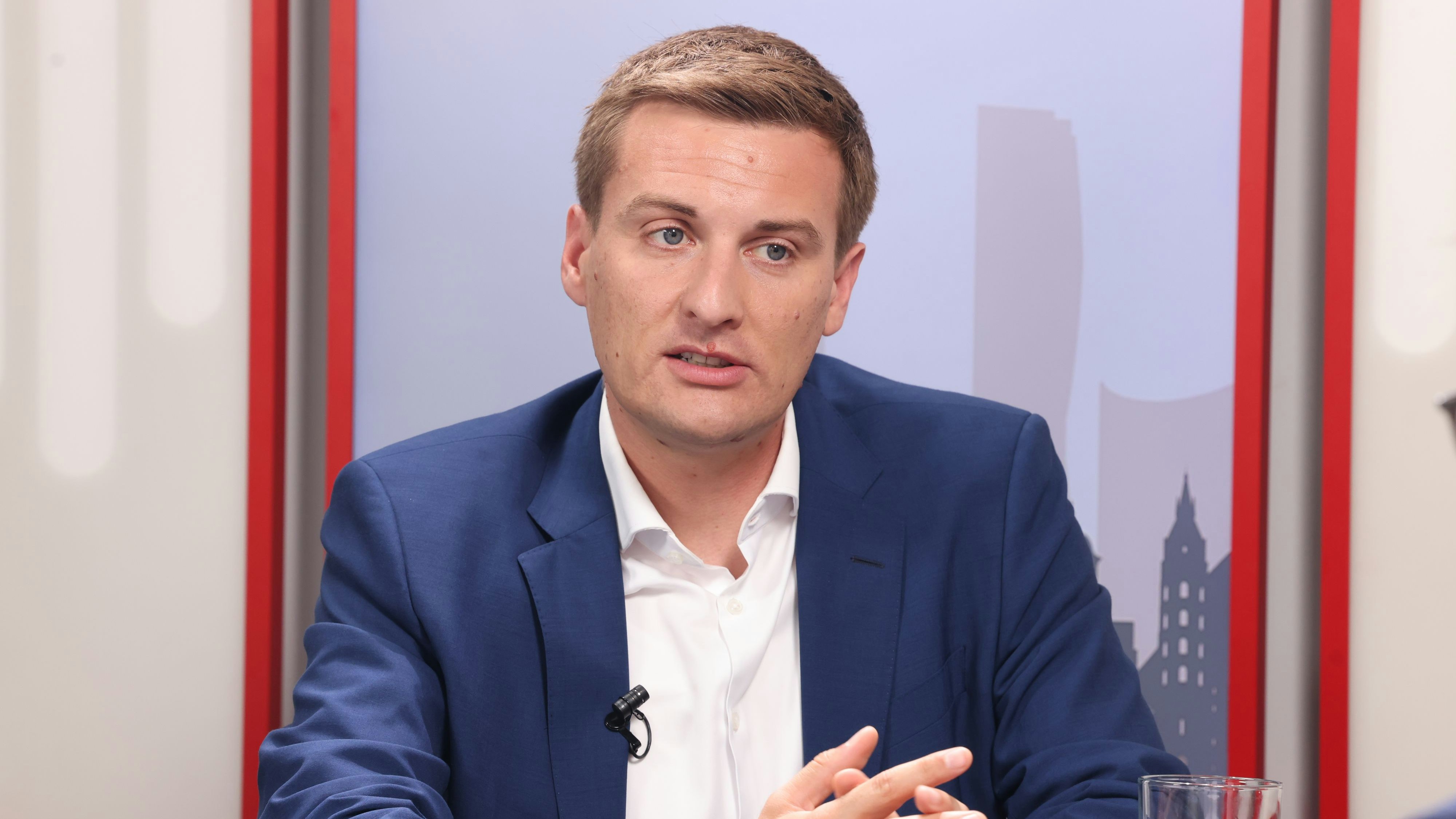 Heute.at - Roter Serien-Abgang – und Babler droht Herausforderer