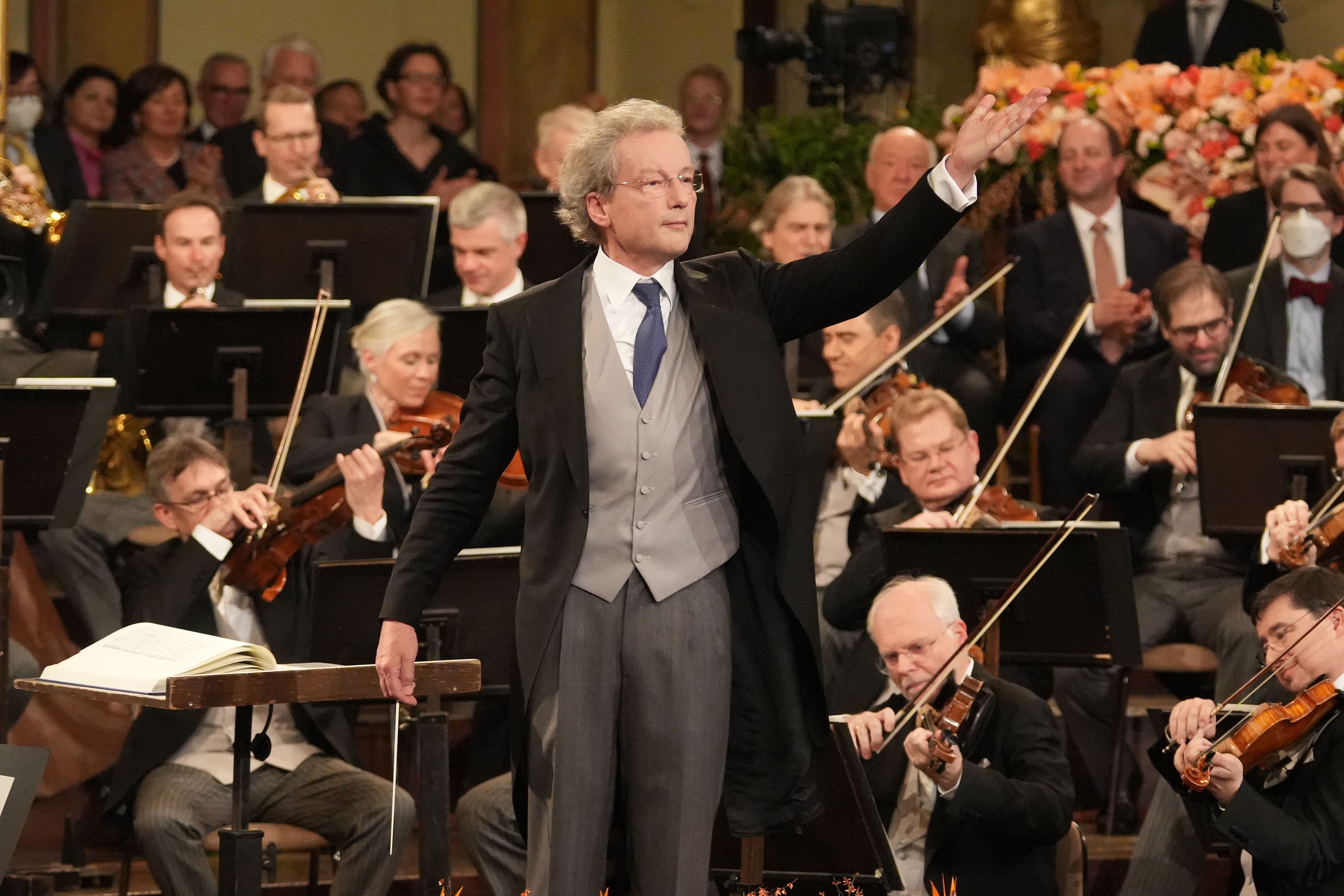 Maestro Franz Welser-Möst muss aus gesundheitlichen Gründen das Dirigat der 
