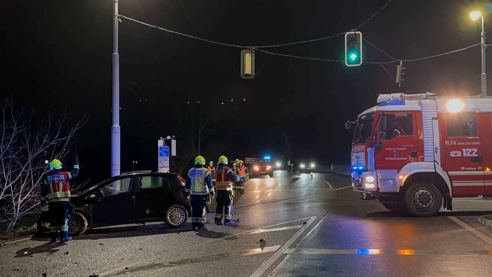 Die Beamten nahmen die Verfolgung auf, die bis in den St. Pöltner Ortsteil Wagram führte.