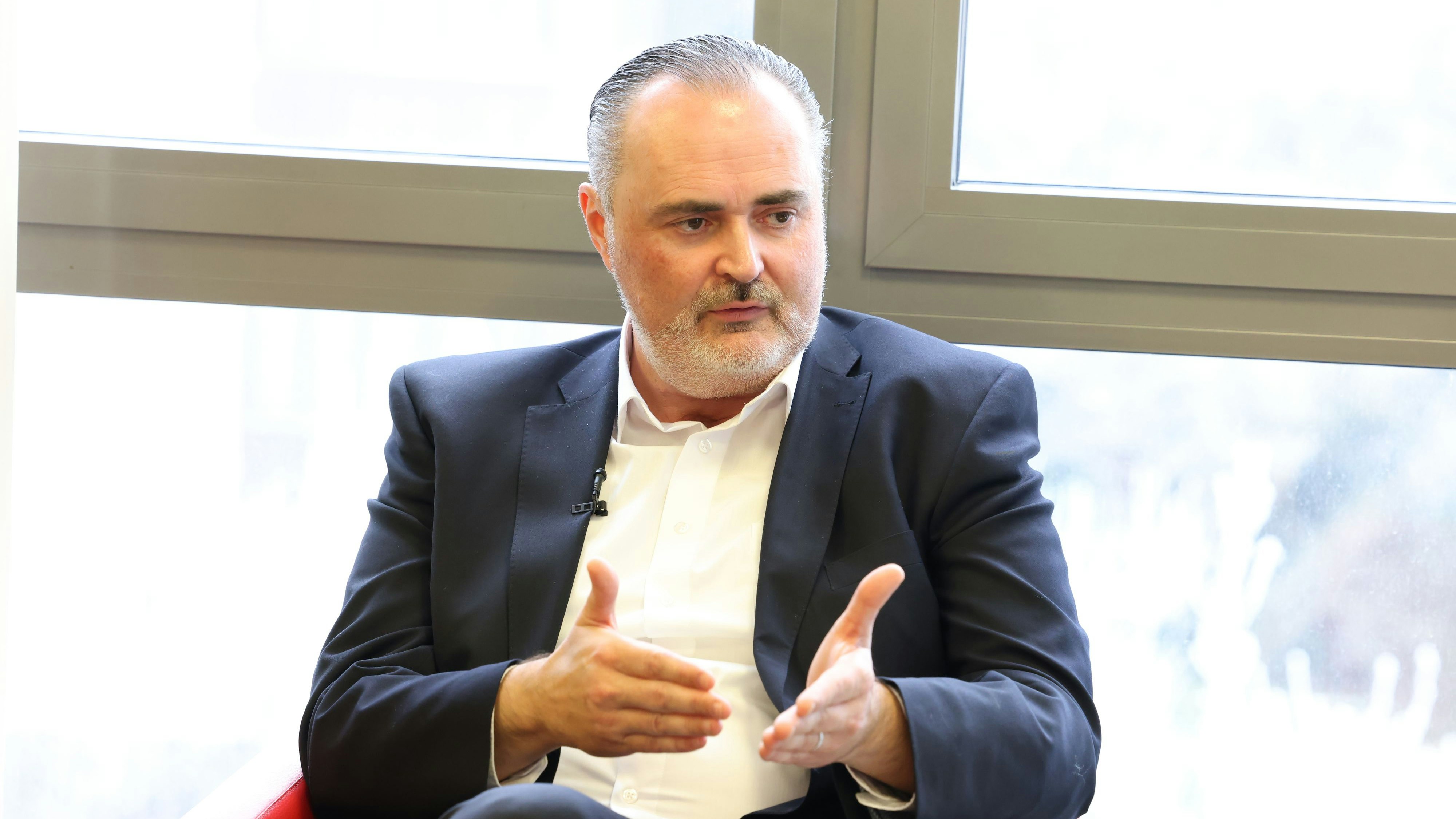 Heute.at - Routinebehandlung – Doskozil muss erneut ins Spital