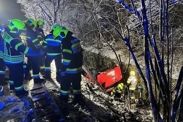 Die Feuerwehr stand mit 16 Kräften im Einsatz.