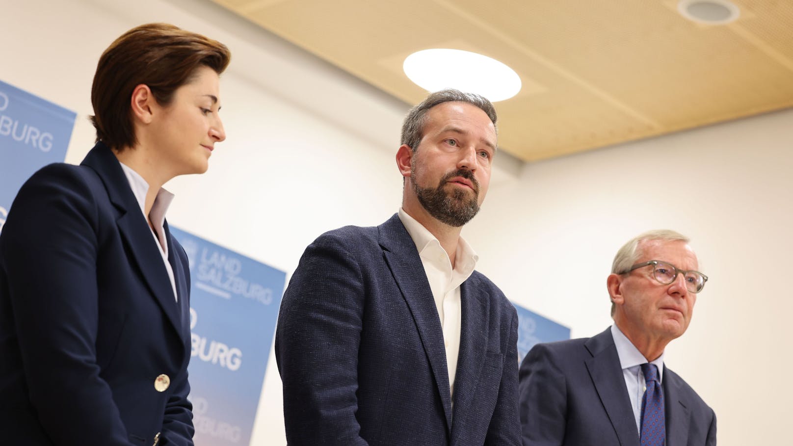 Landeshauptmannstellvertreter Stefan Schnöll (Mitte), rechts Landeshauptmann Wilfried Haslauer, links Landeshauptmannstellvertrterin Marlene Svazek.