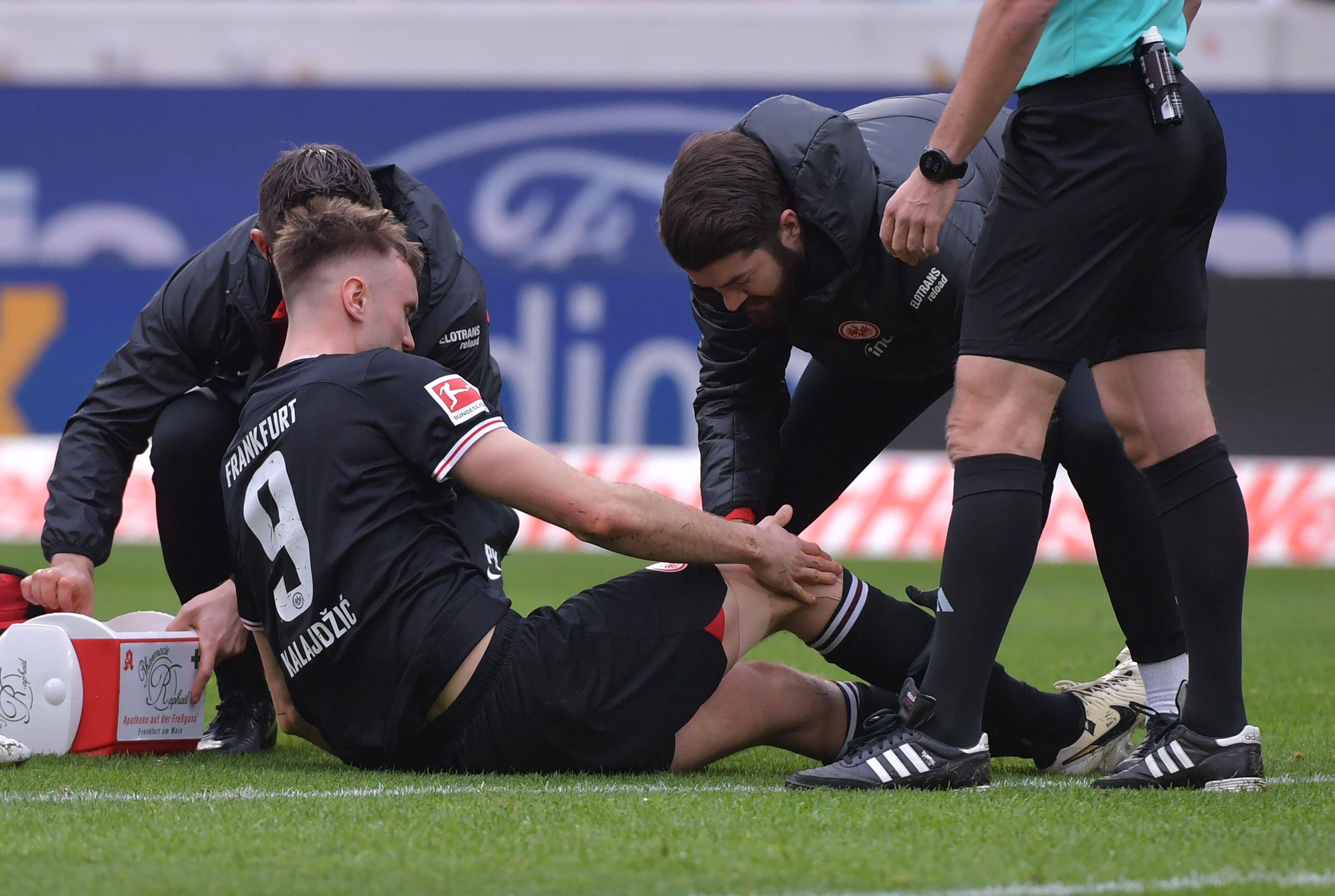 Kaladjzic bei seinem Kreuzbandriss im Februar, jetzt geht es bergauf: 