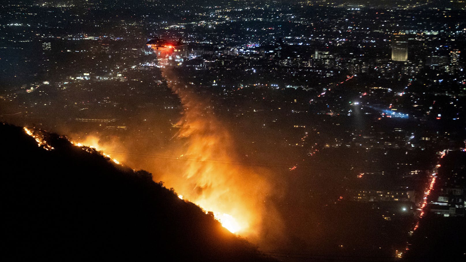 Evakuierung! Feuerwalze rollt jetzt auf Hollywood zu