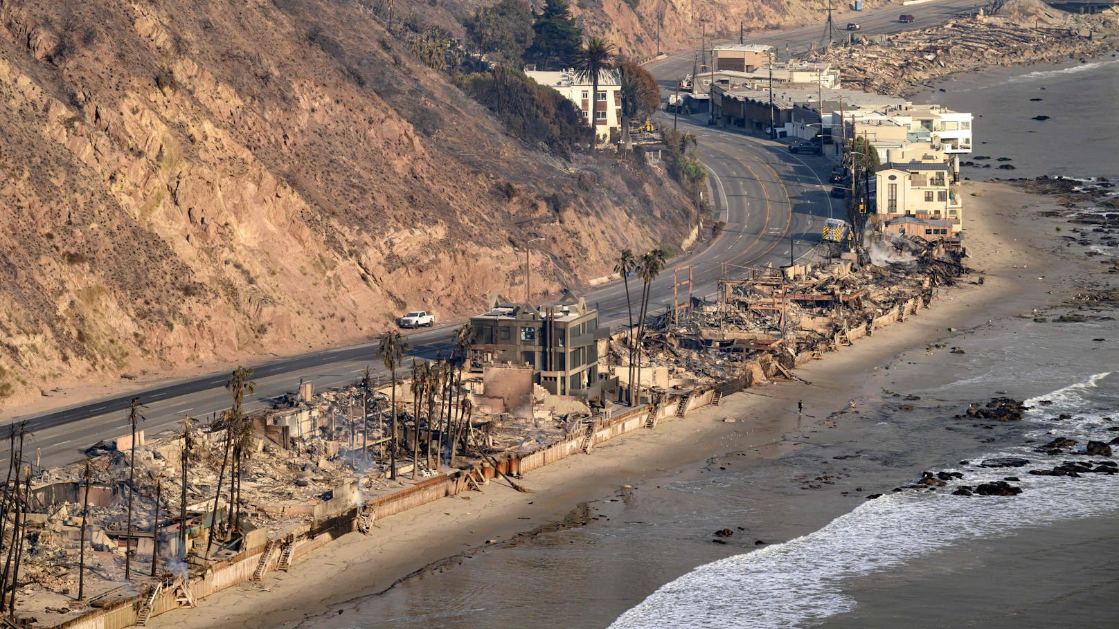 Hollywood-Stars betroffen – Inferno zerstört die Villen