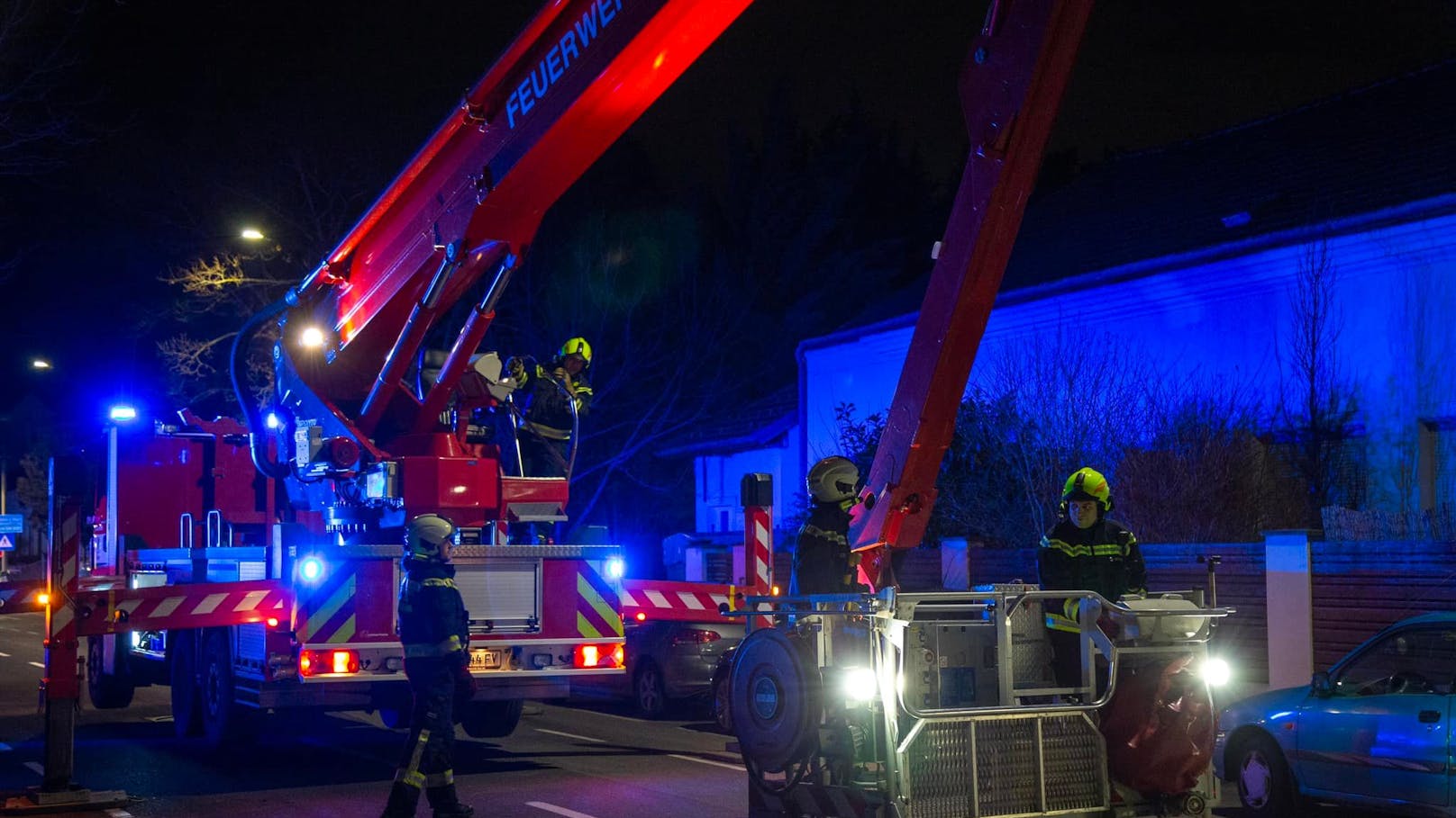 15 Mann waren nonstop im Einsatz.