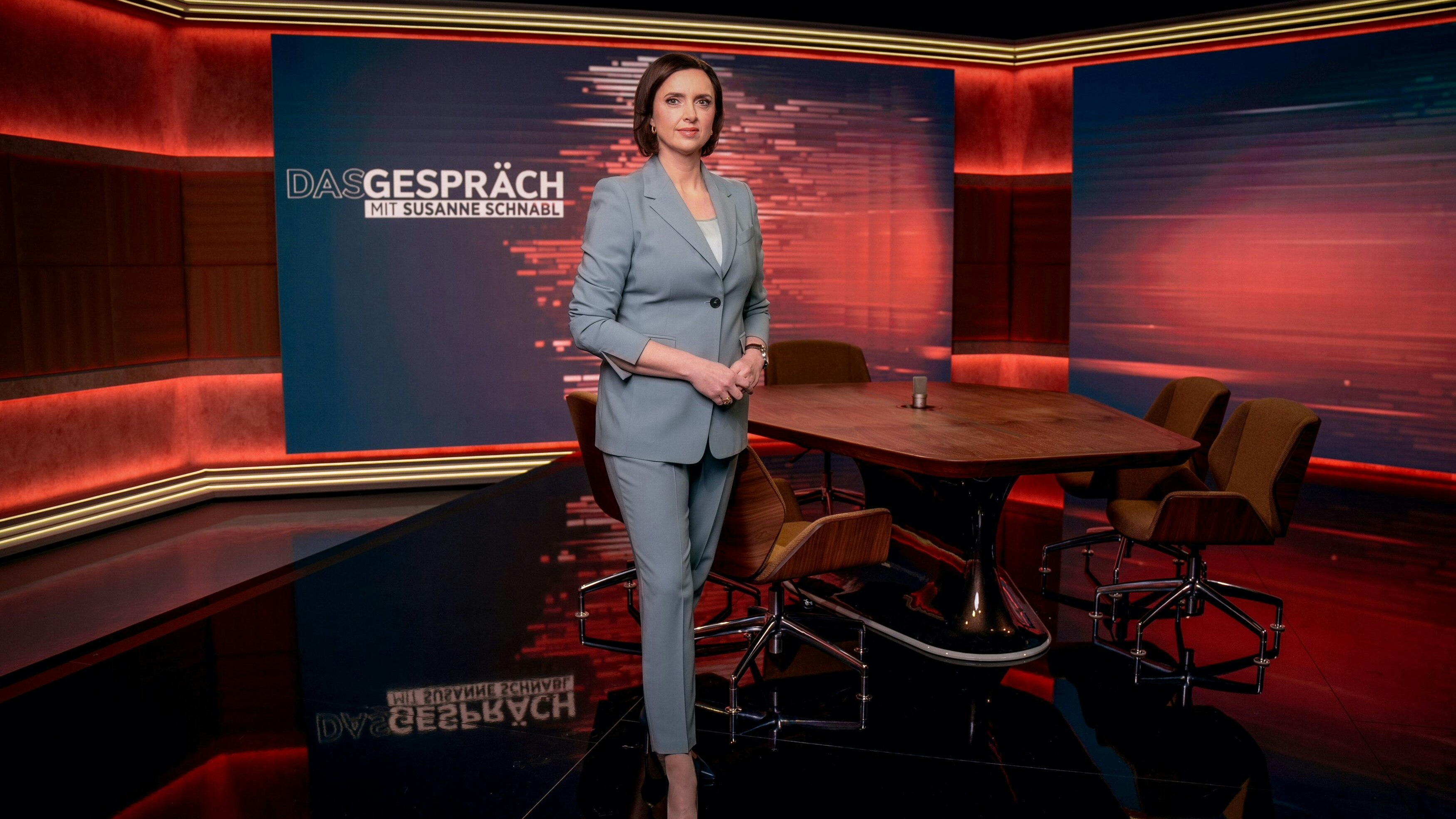 Susanne Schnabl wird am Sonntag, 12. Jänner 2025, durch eine neue Diskussionssendung führen. In der ersten Ausgabe kommen u.a. Irmgard Griss und Christian Stocker zu Wort. 