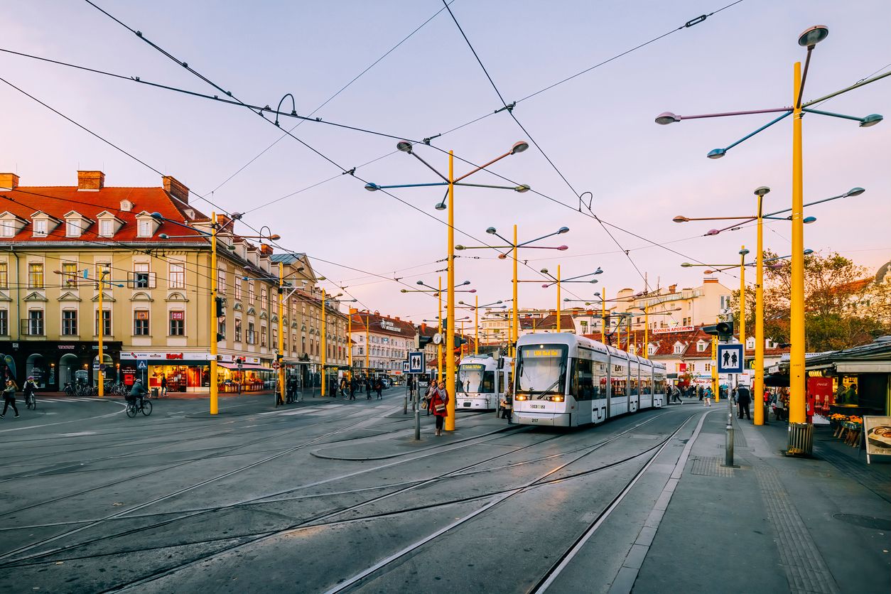 Der Vorfall ereignete sich in einer Grazer Straßenbahn. Symbolbild.