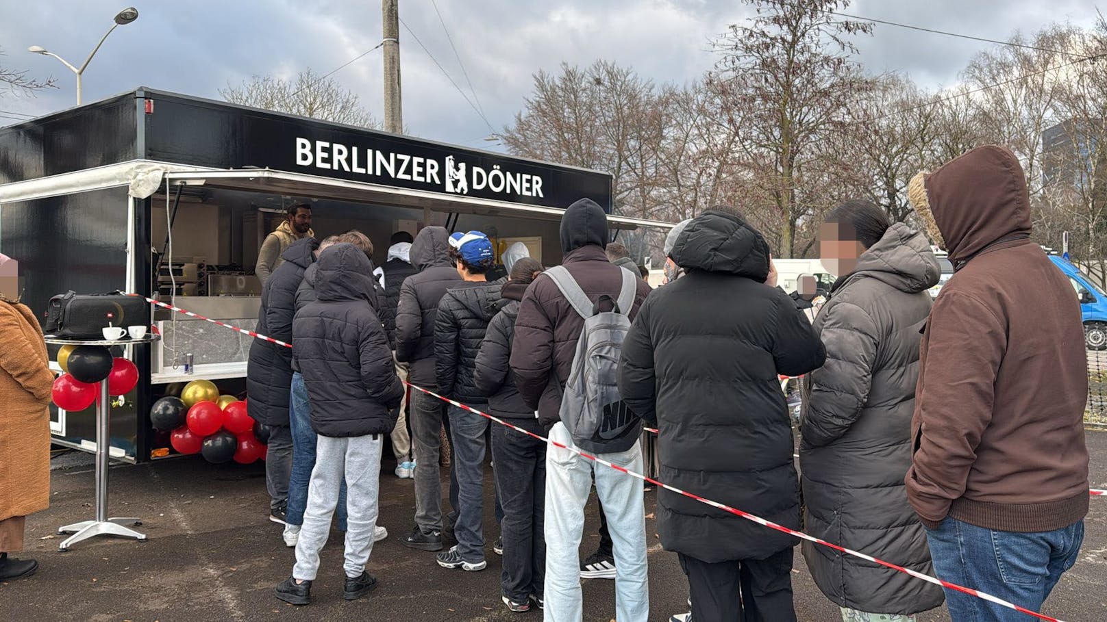 Döner für 1 Cent – irre Aktion sorgt für Mega-Ansturm