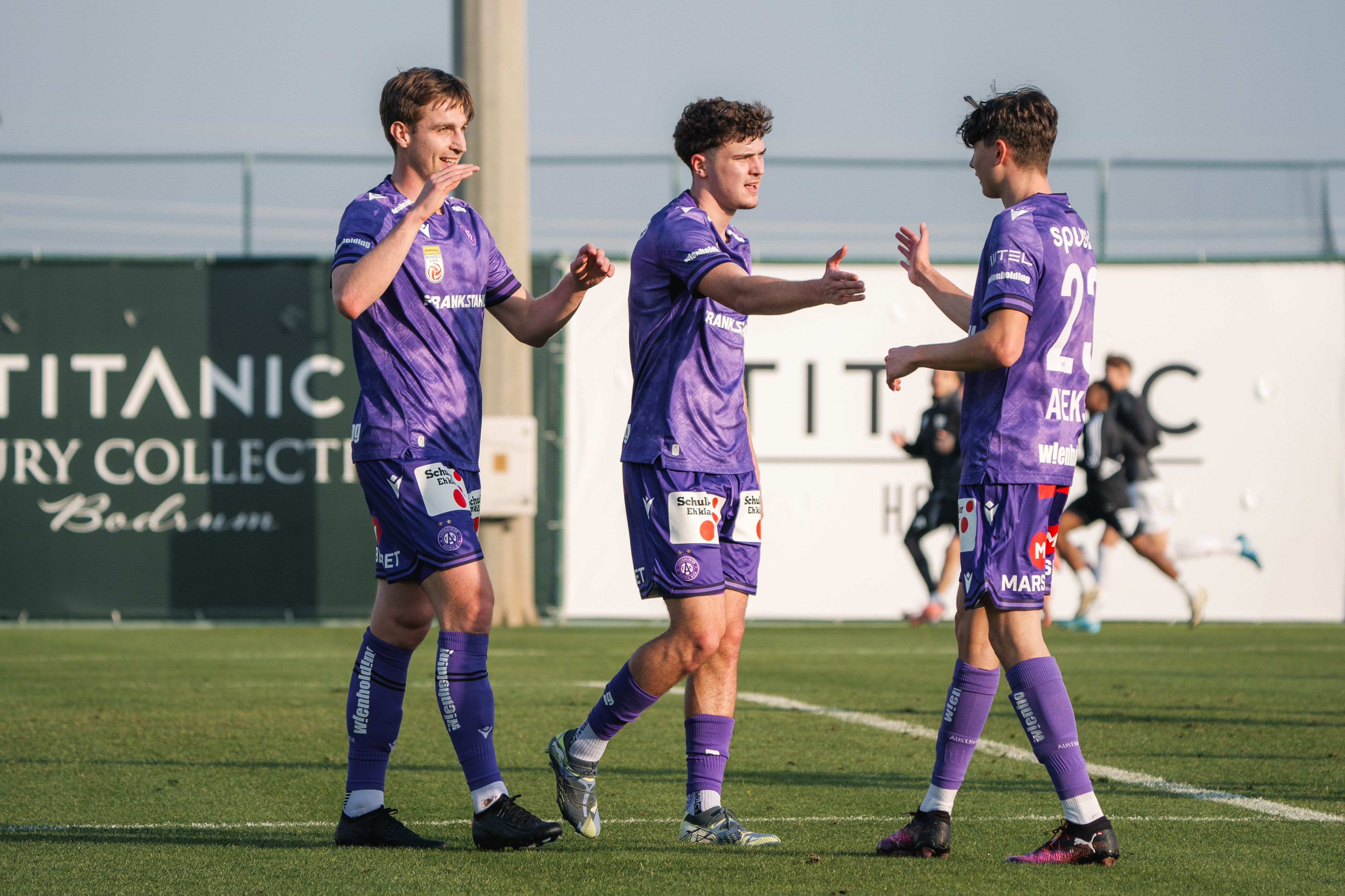 Die Austria gewinnt den ersten Test. 