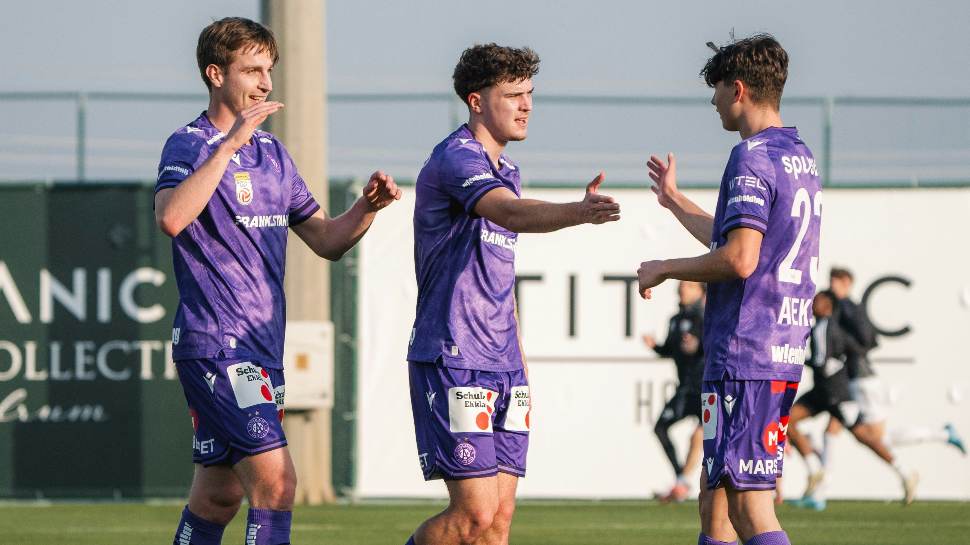 Die Austria gewinnt den ersten Test. 