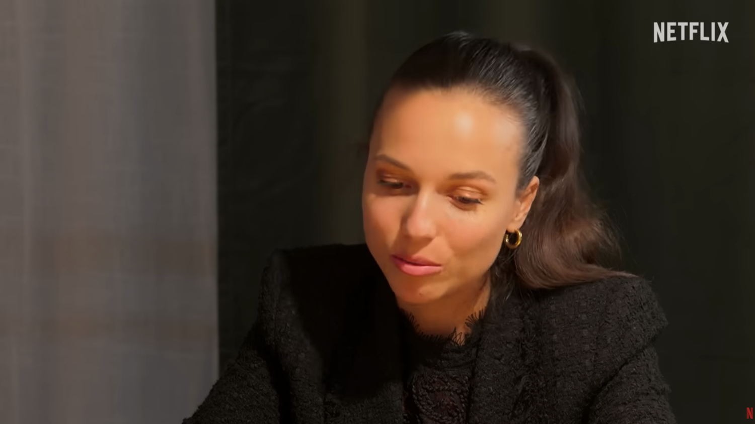 Alina (28) möchte endlich ihren Traummann finden. Dabei achtet sie auf jedes Detail.