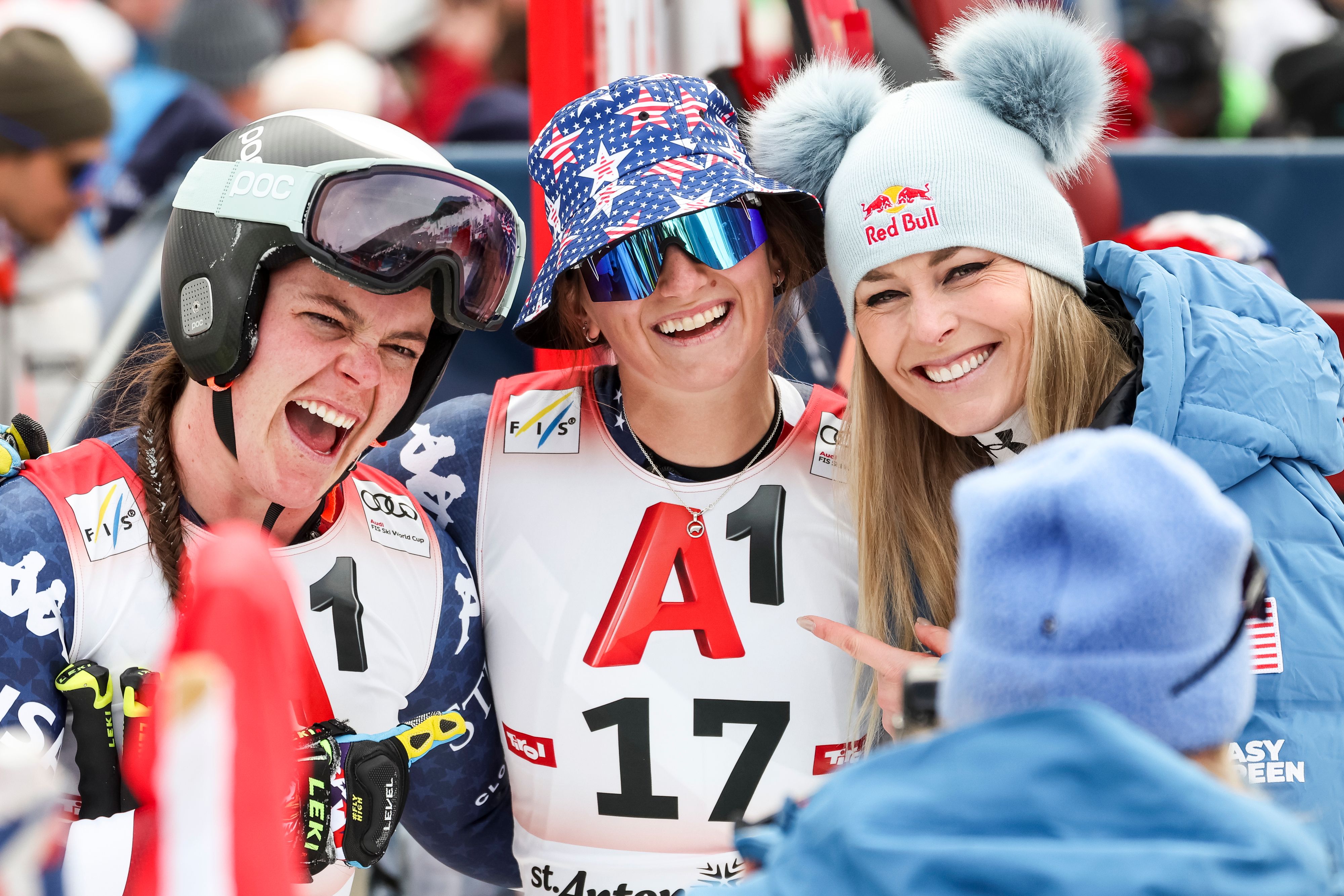 Lauren Macuga (l.) mit Superstar Lindsey Vonn.