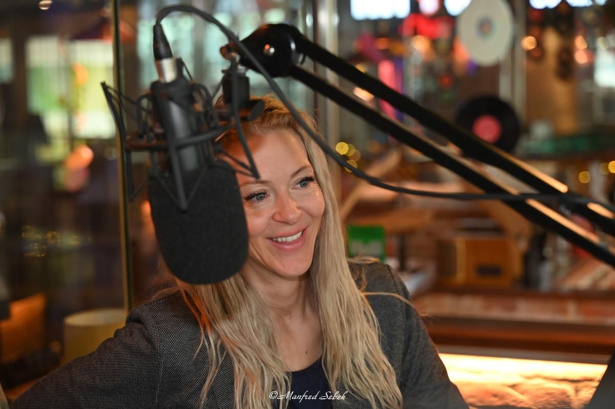 Simone Lugner arbeitet jetzt als Radiomoderatorin - ist allerdings nicht angestellt beim Sender