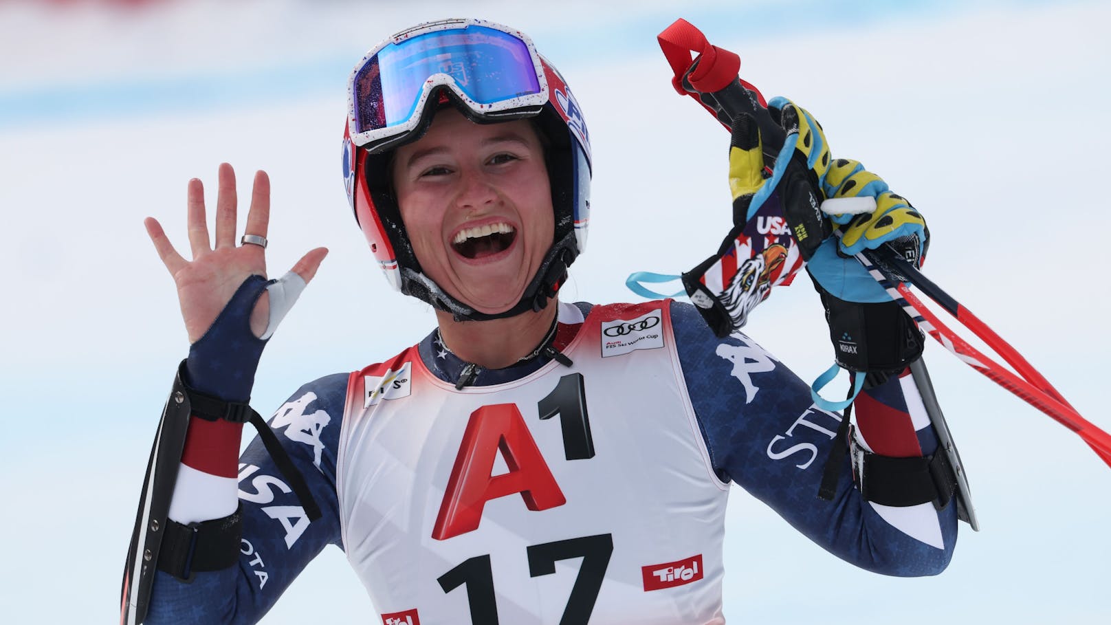 Lauren Macuga siegte in St. Anton.