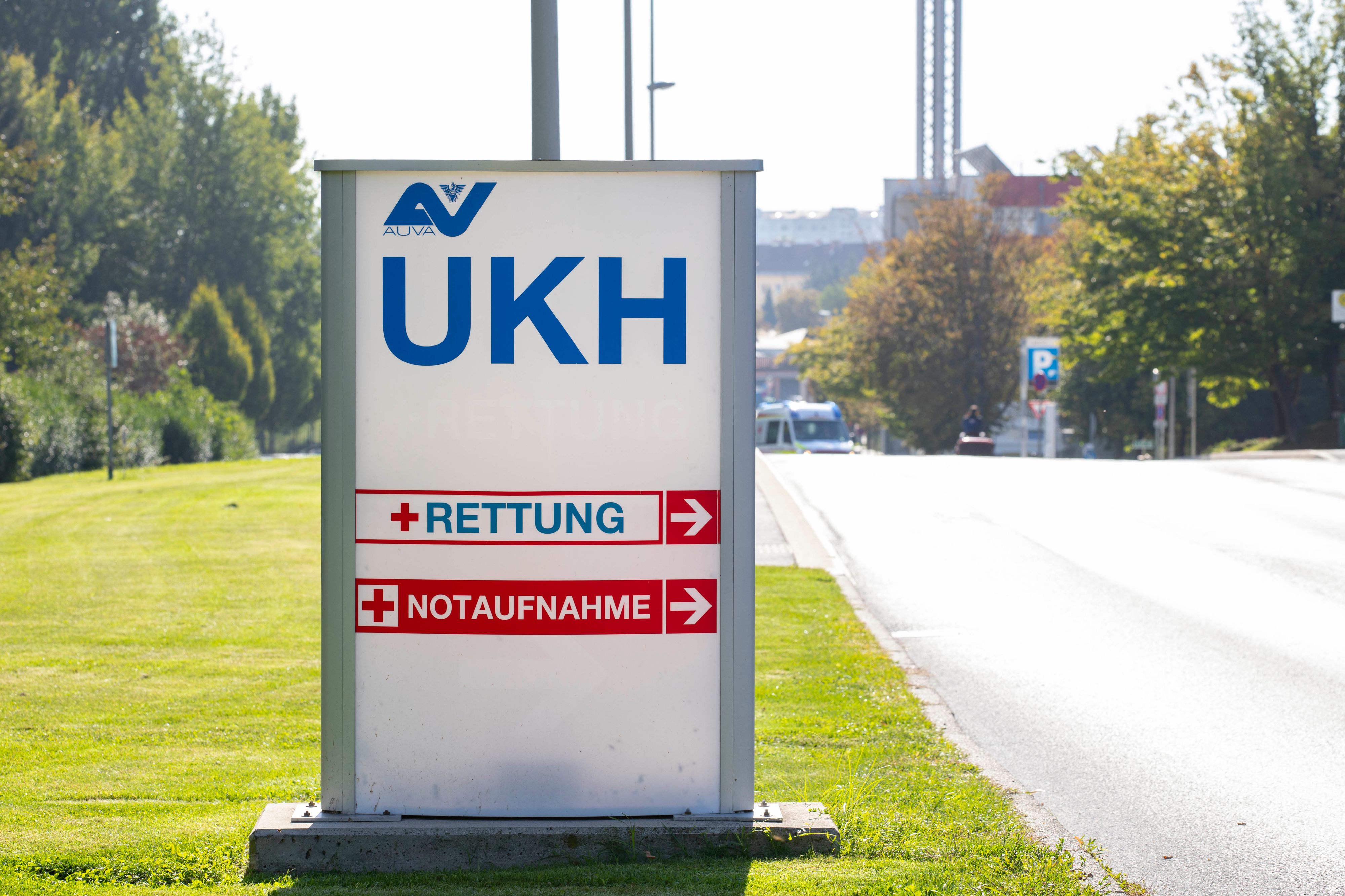 Der verunfallte Radfahrer wurde ins UKH Graz gebracht. 
