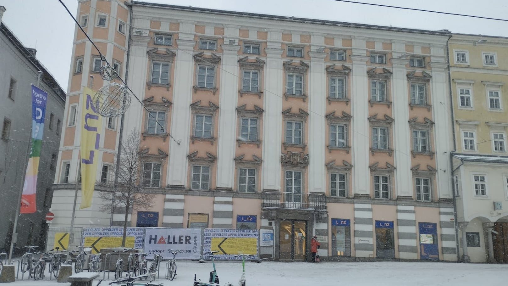 Entscheidung um Linz – dichtes Schneetreiben zum Start