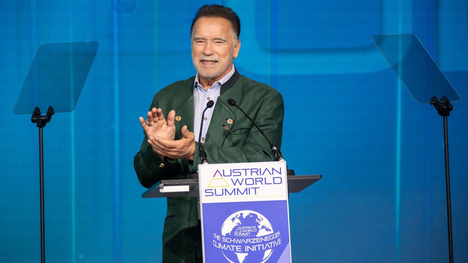 Arnold Schwarzenegger hielt bei "Austrian World Summit" 2024 eine Rede.