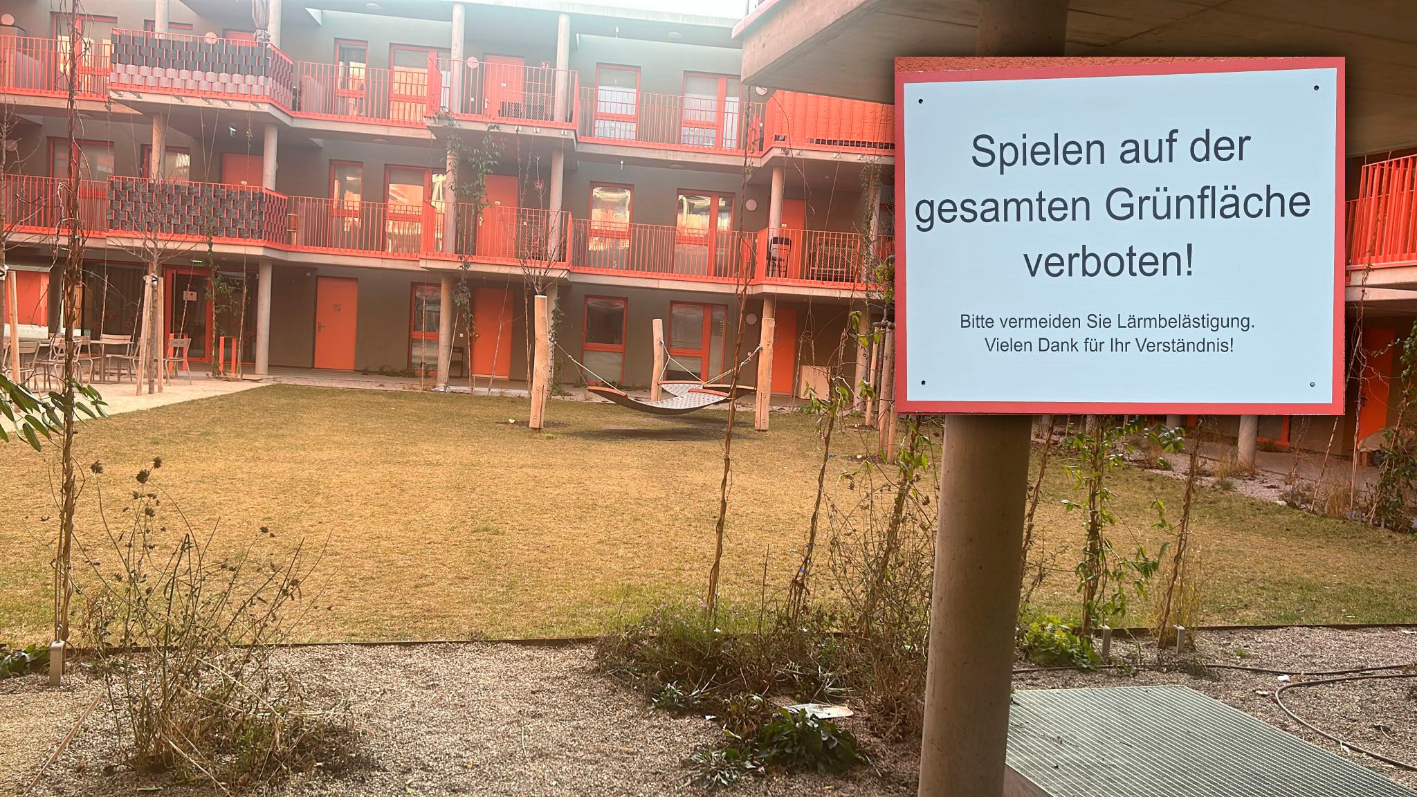 Hier in der Wiener Donaustadt dürfen die Kinder nicht spielen.