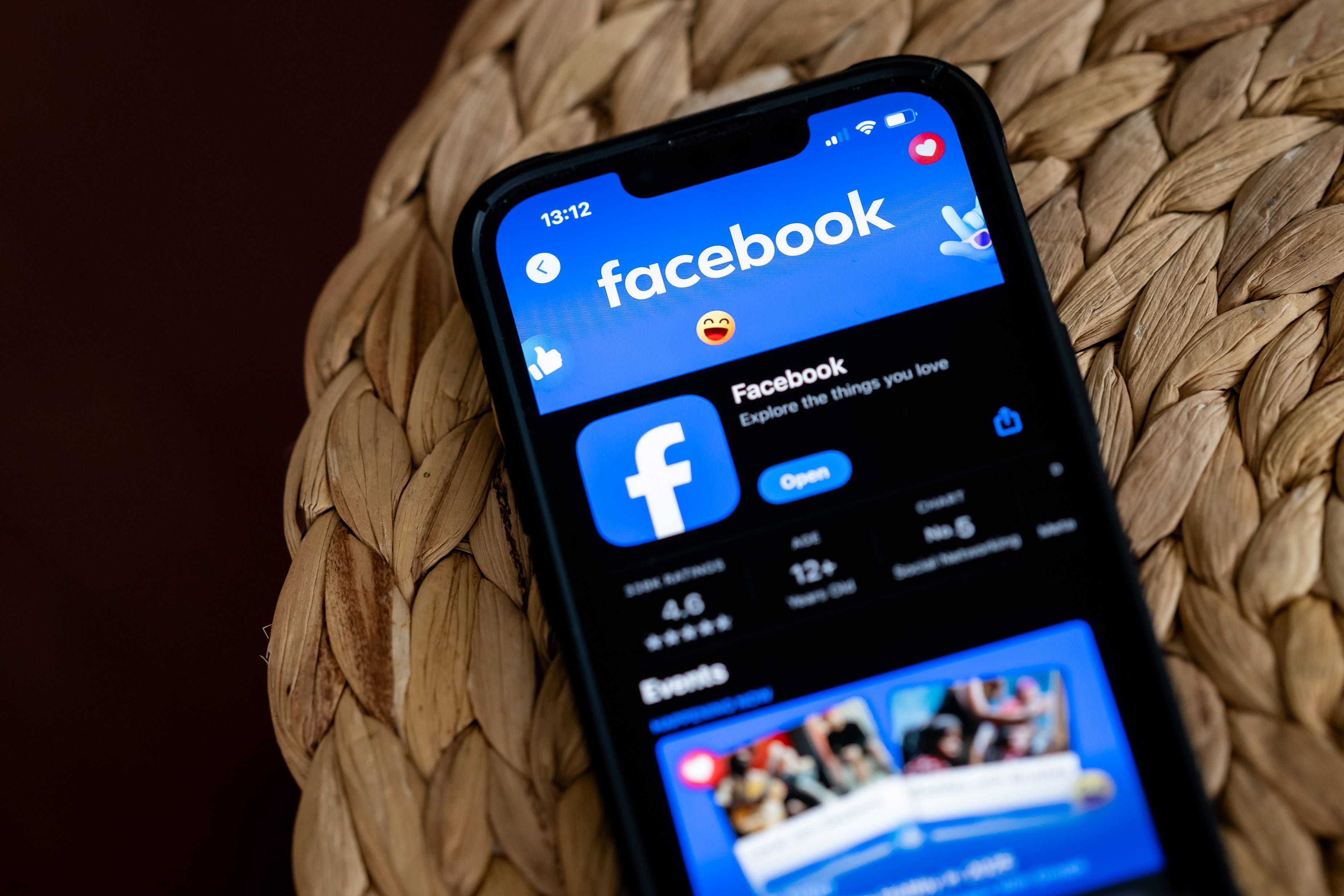 Der Polizist verklagt jeden, der das Video teilt, liked oder kommentiert. (Symbolbild)