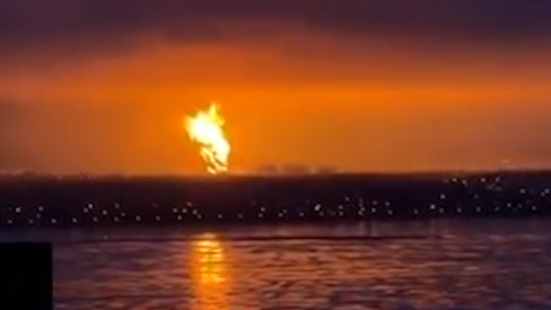 In der Nacht auf Dienstag sind diverse Regionen in Russland von ukrainischen Drohnen- und Raketenangriffen getroffen worden.