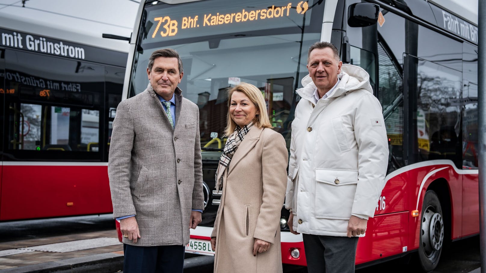 Osterhase bringt Simmering neue E-Buslinie 73B