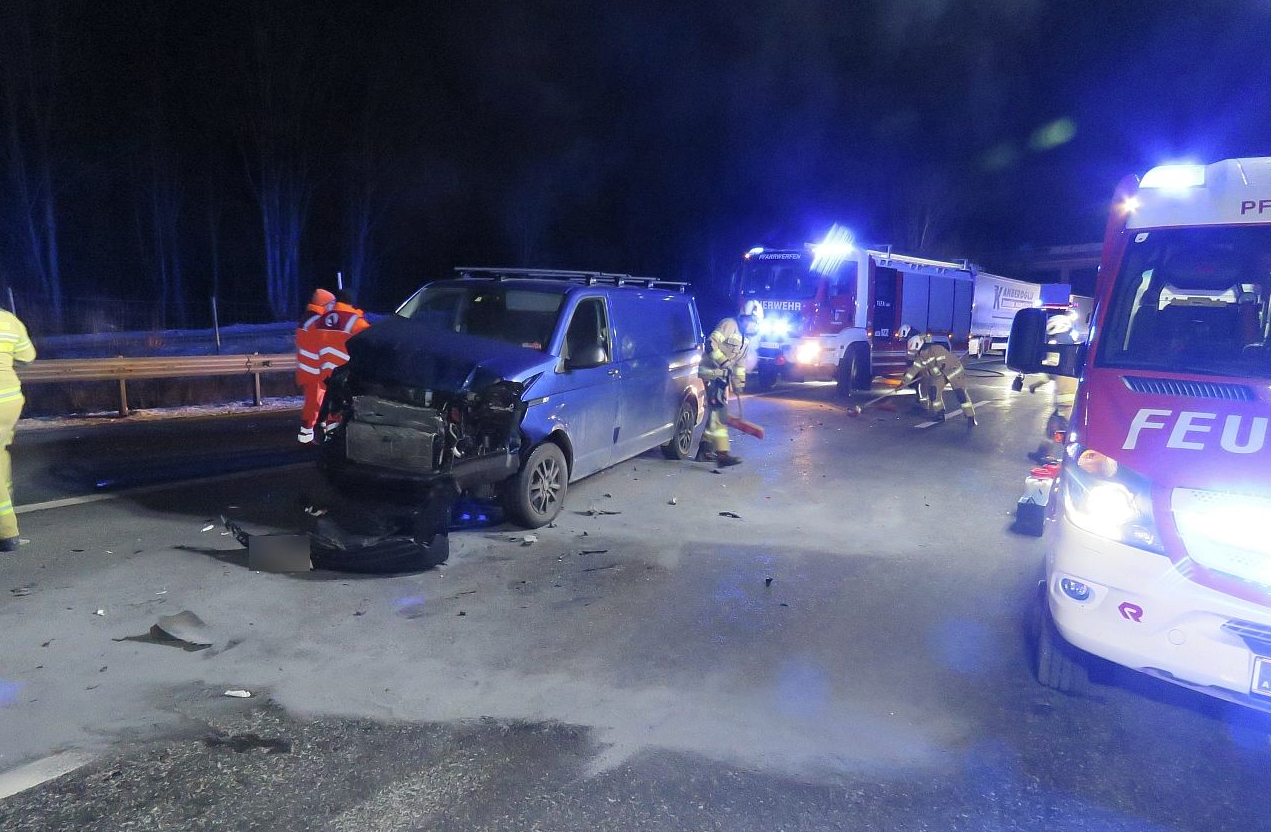 Die Einsatzkräfte hatten alle Hände voll zu tun. 
