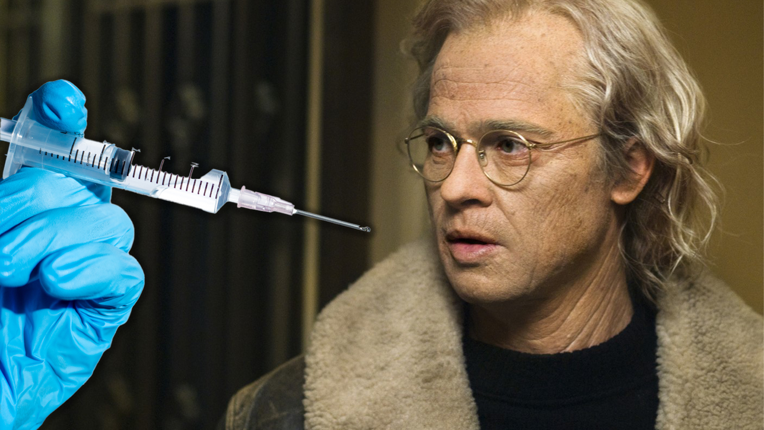 Benjamin Button, verkörpert von Brad Pitt, (re.) kommt als altes Baby zur Welt und altert rückwärts.