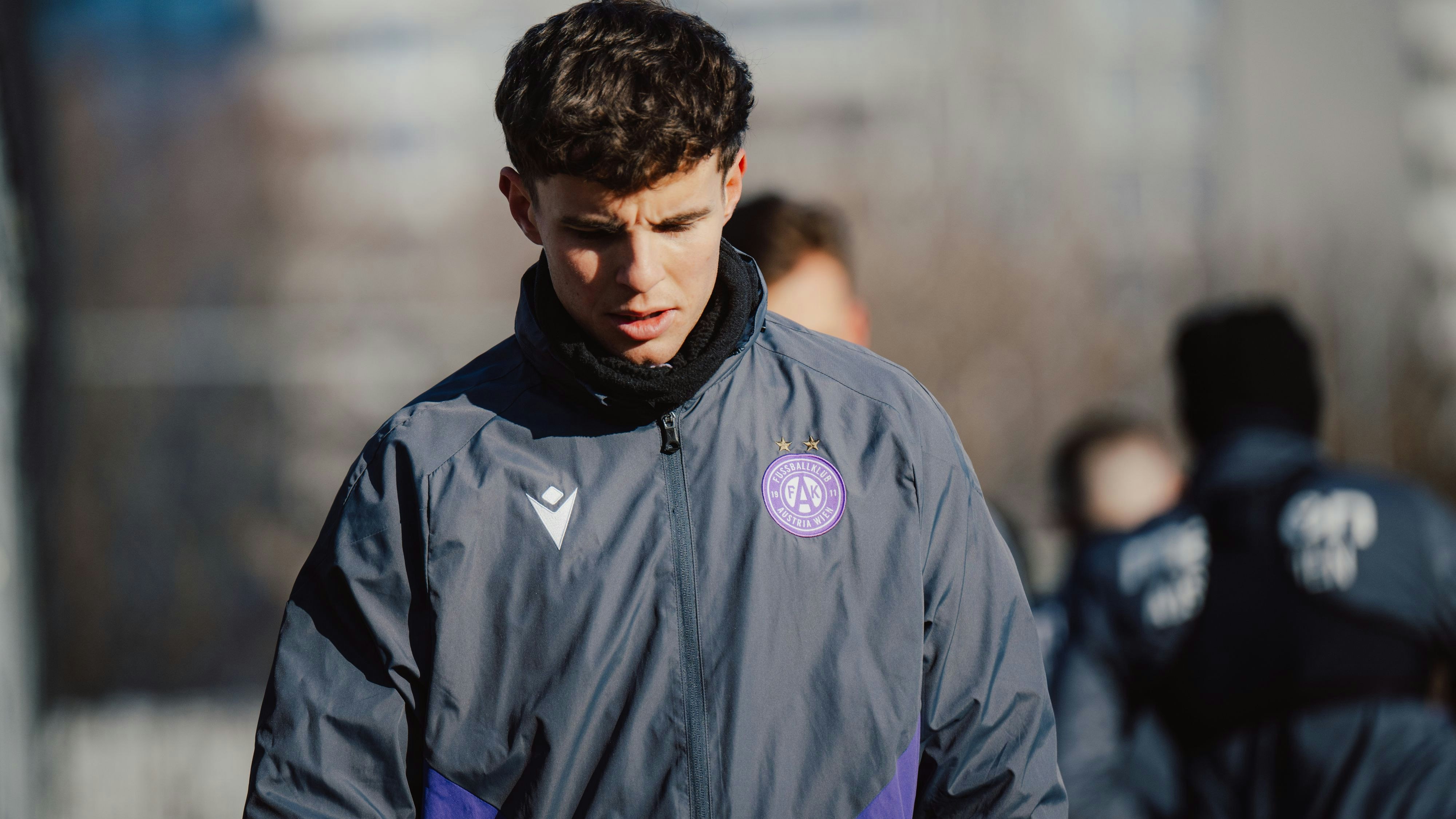 Austrias Pechvogel Florian Wustinger kämpft mit seinem dritten Kreuzbandriss