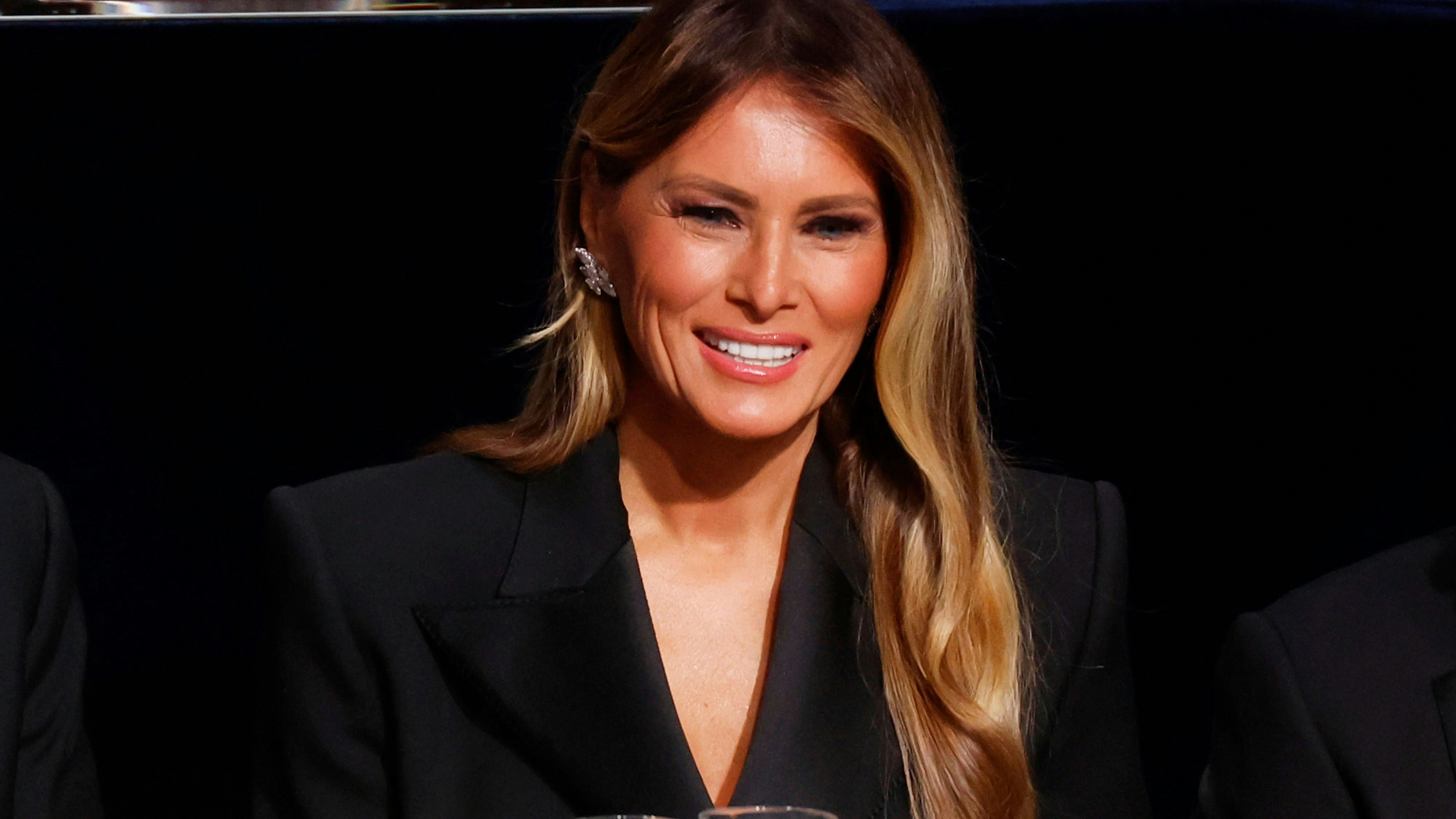 Donald Trump und seine Frau Melania Trump werden nach der Amtseinführung am 20. Januar ins Weiße Haus einziehen.