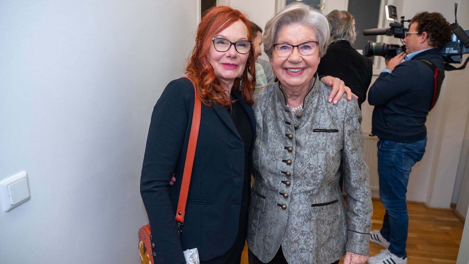 Renate Helnwein und Sissi Pröll 