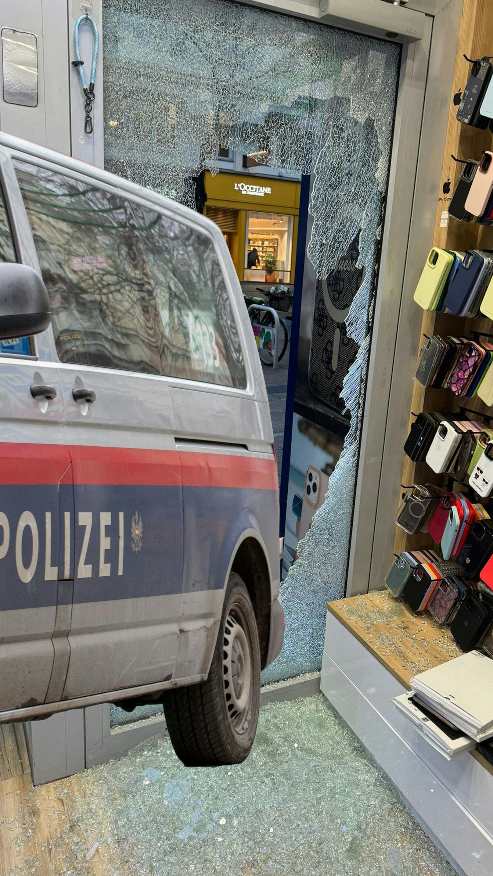 Einbruch in Handy-Shop auf Wiener Mahü – Täter flüchtig