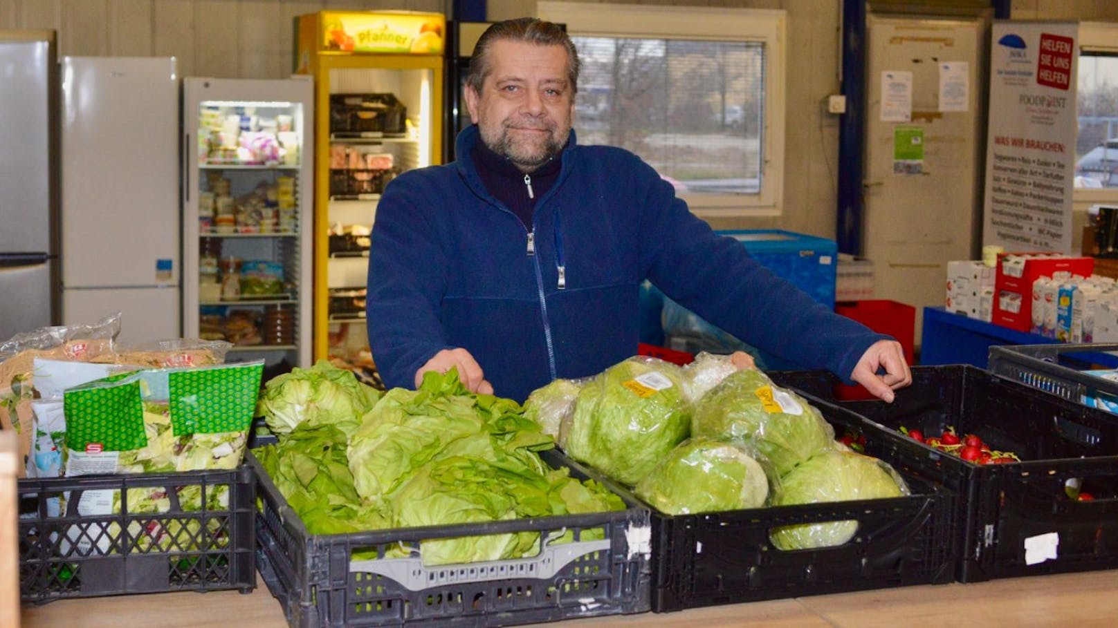 "Bricht mir das Herz" – Andrang auf größten Sozialmarkt