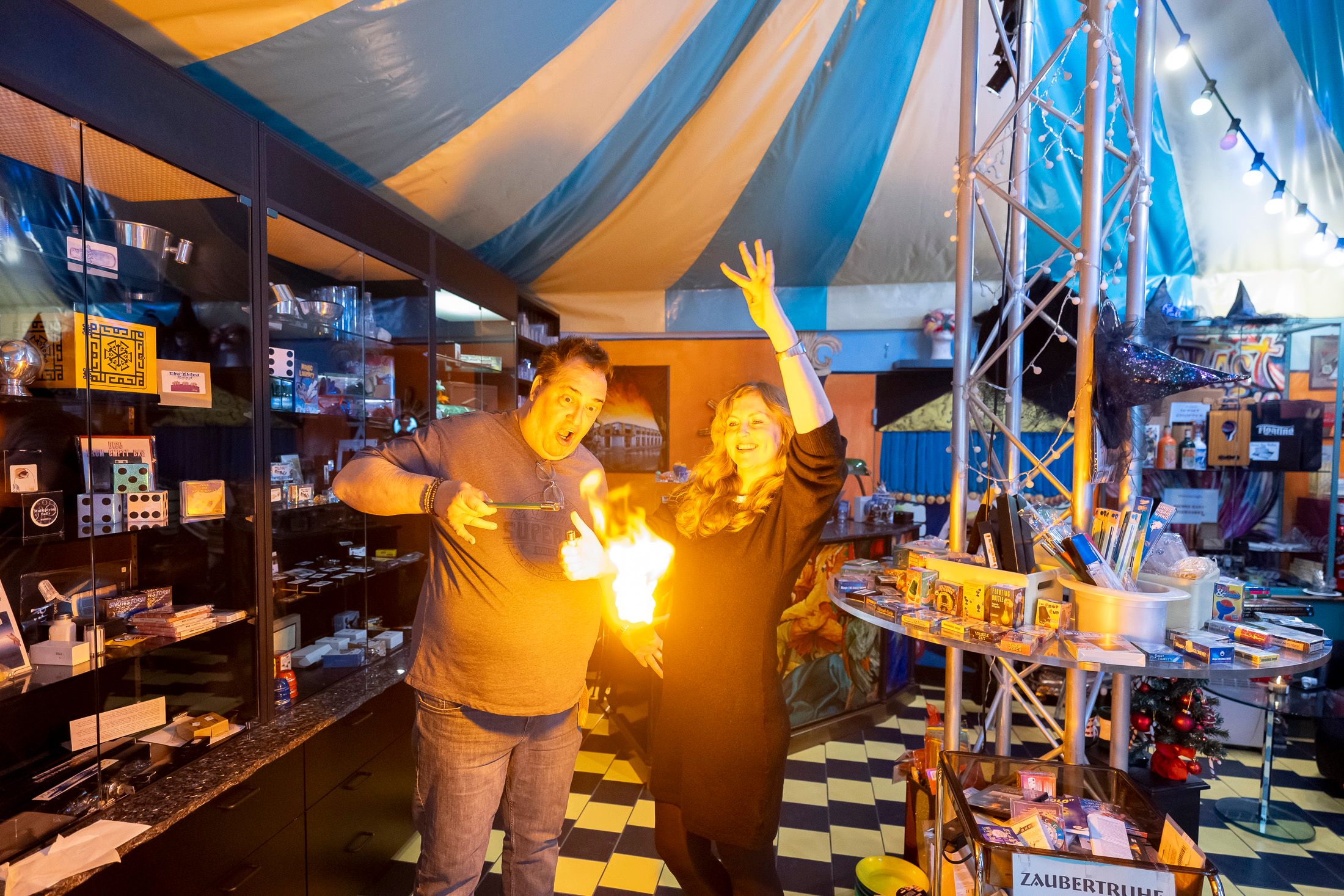 Oliver und Olga Ciontea entführen in die Welt der Magie.